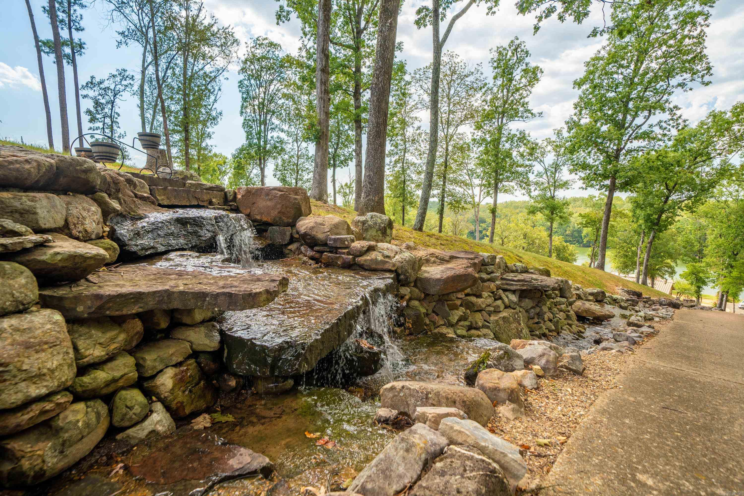 300 Pinehill  Hot Springs, AR