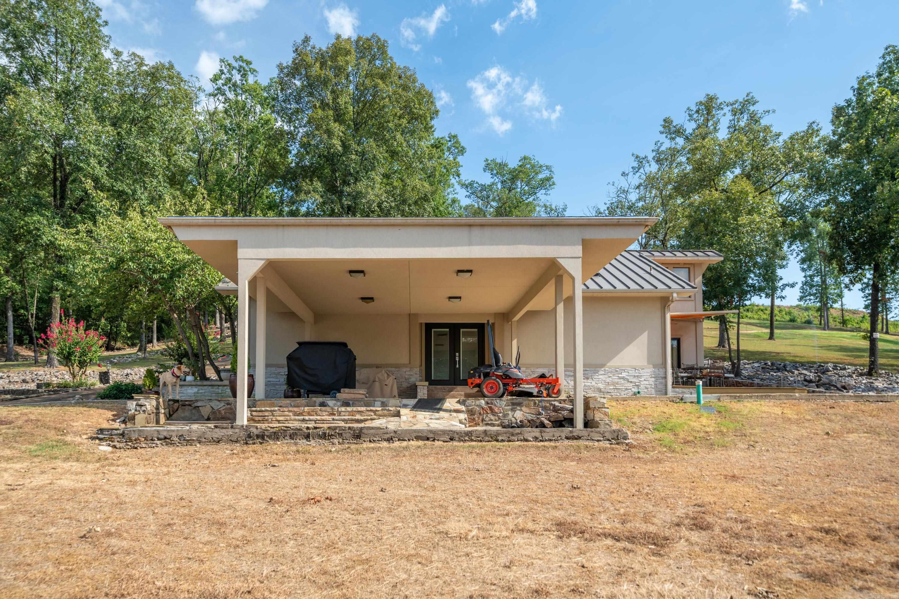 300 Pinehill  Hot Springs, AR