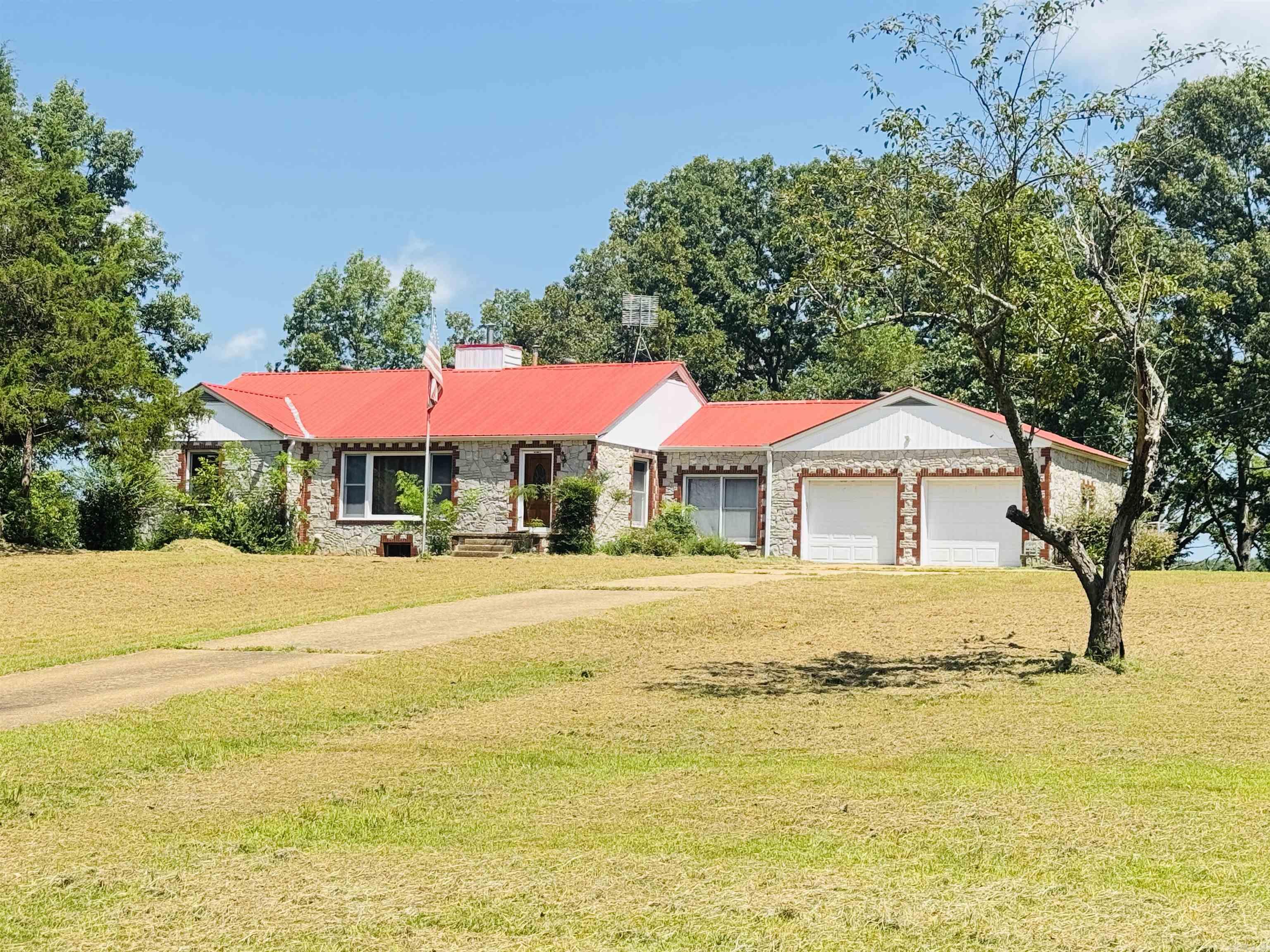 144 Larkin Road  Melbourne, AR