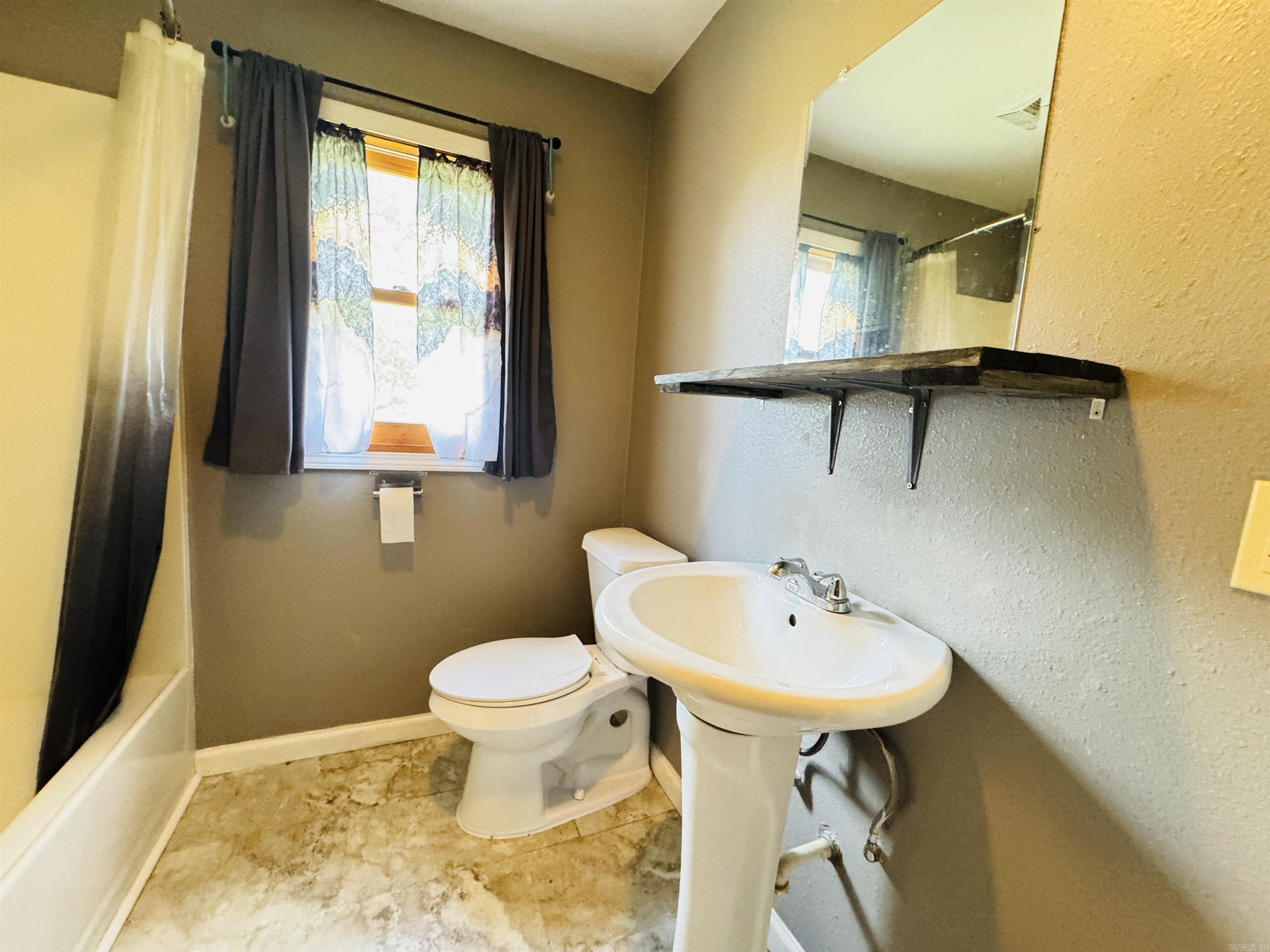 144 Larkin Road  Melbourne, AR
