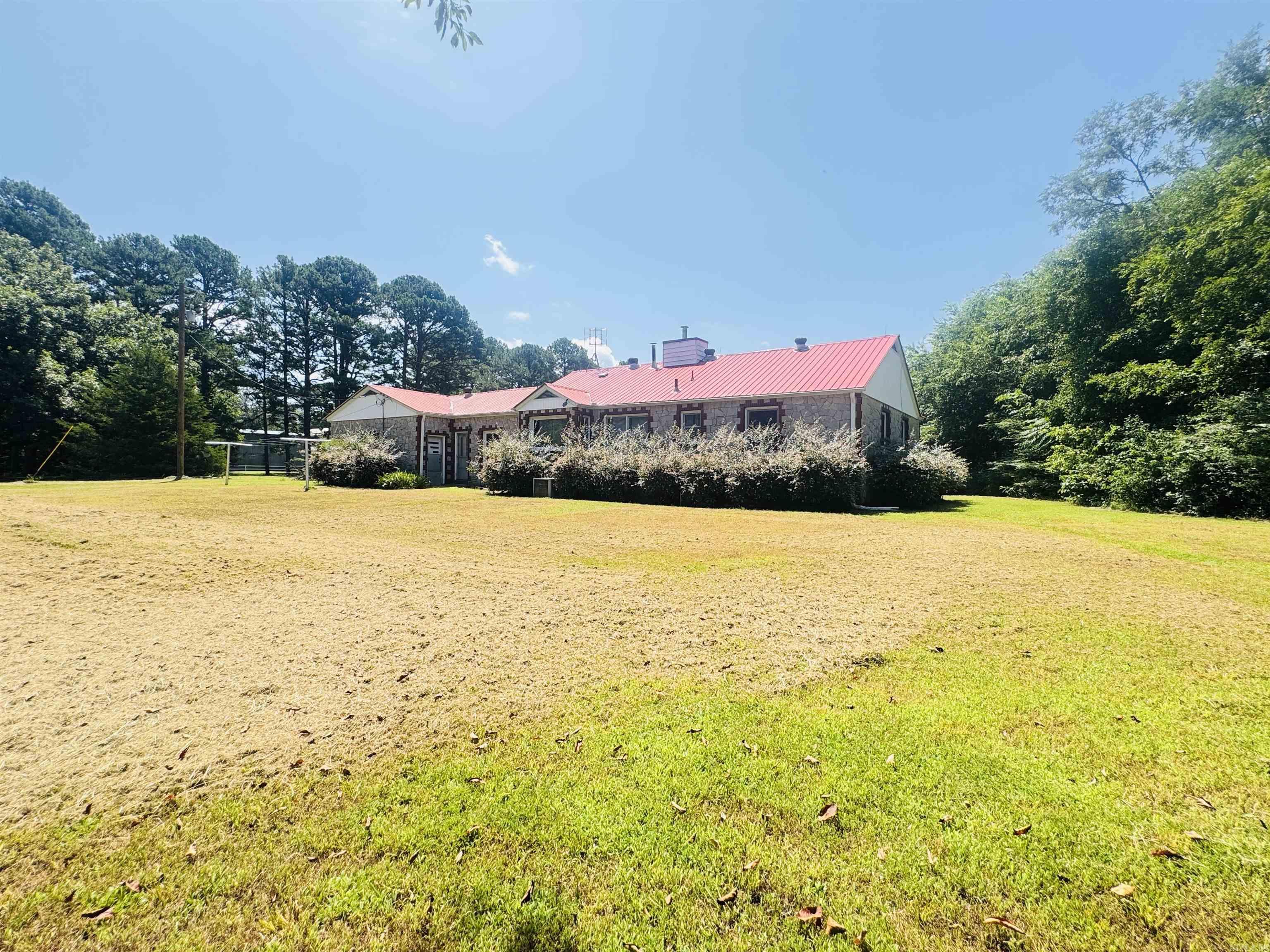 144 Larkin Road  Melbourne, AR