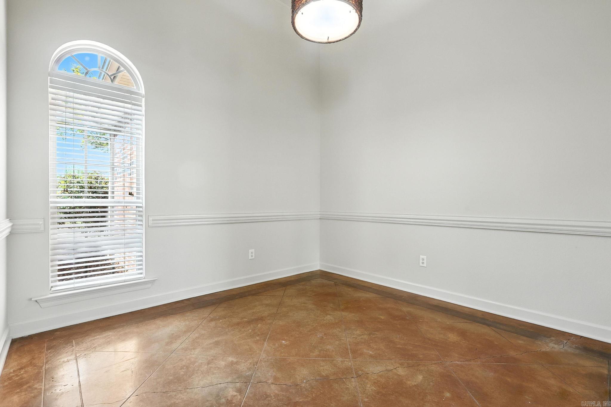 5528 Village  Benton, AR