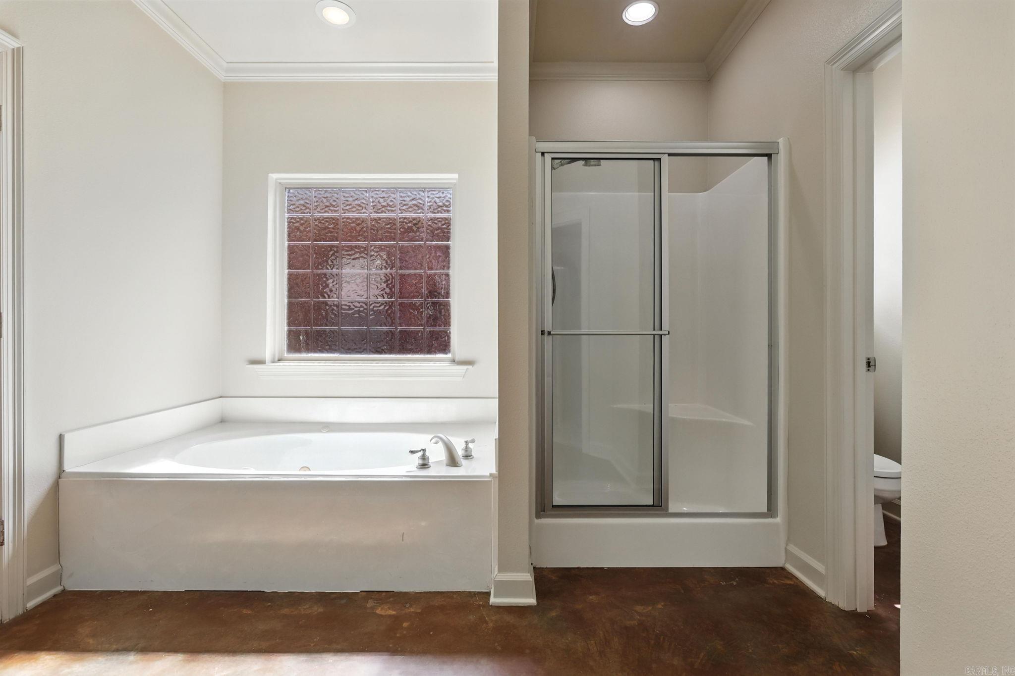 5528 Village  Benton, AR