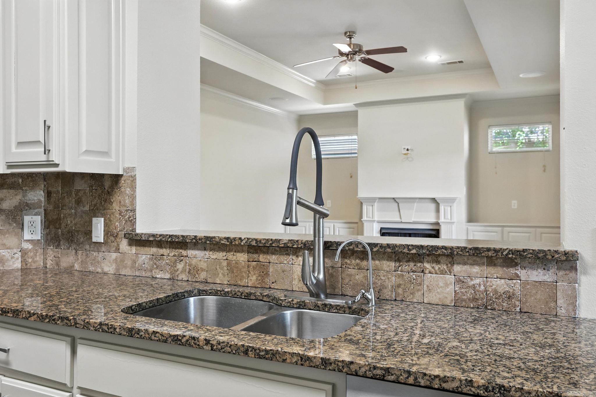 5528 Village  Benton, AR
