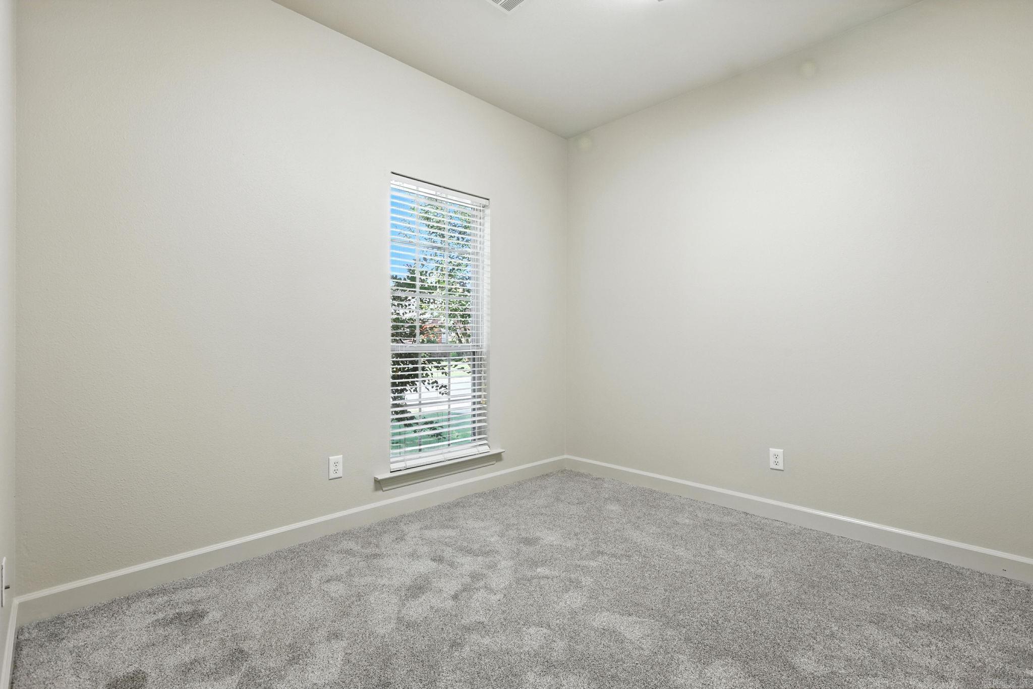 5528 Village  Benton, AR