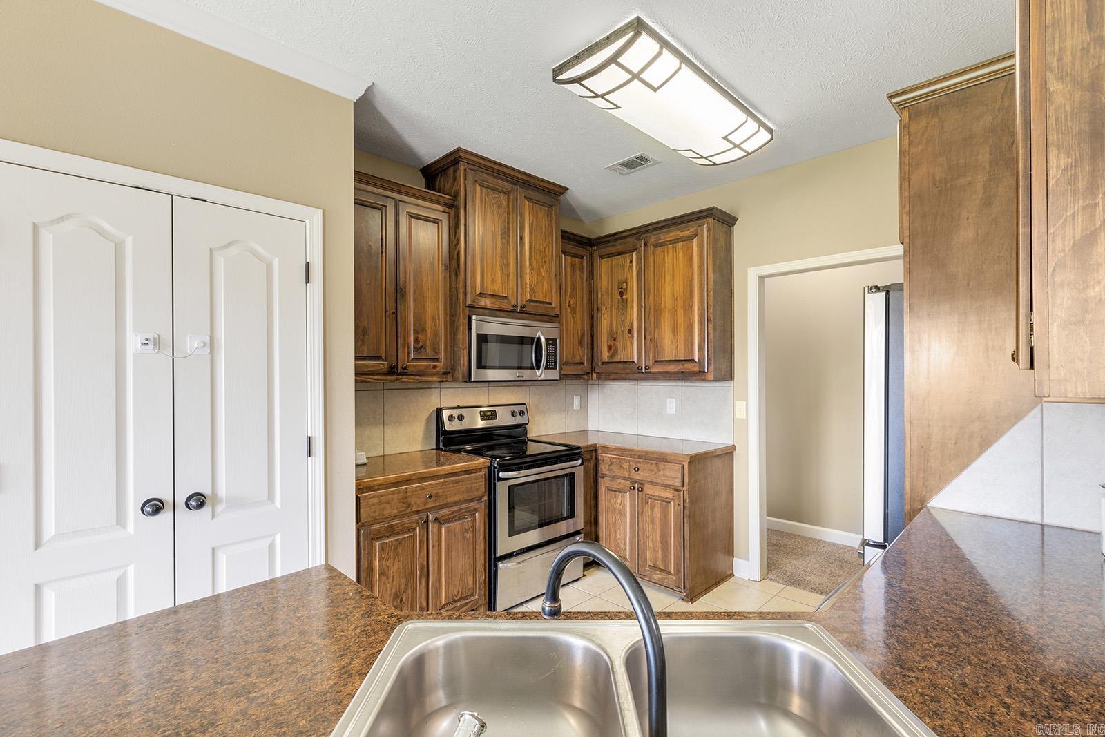 24 Clover Ridge  Vilonia, AR