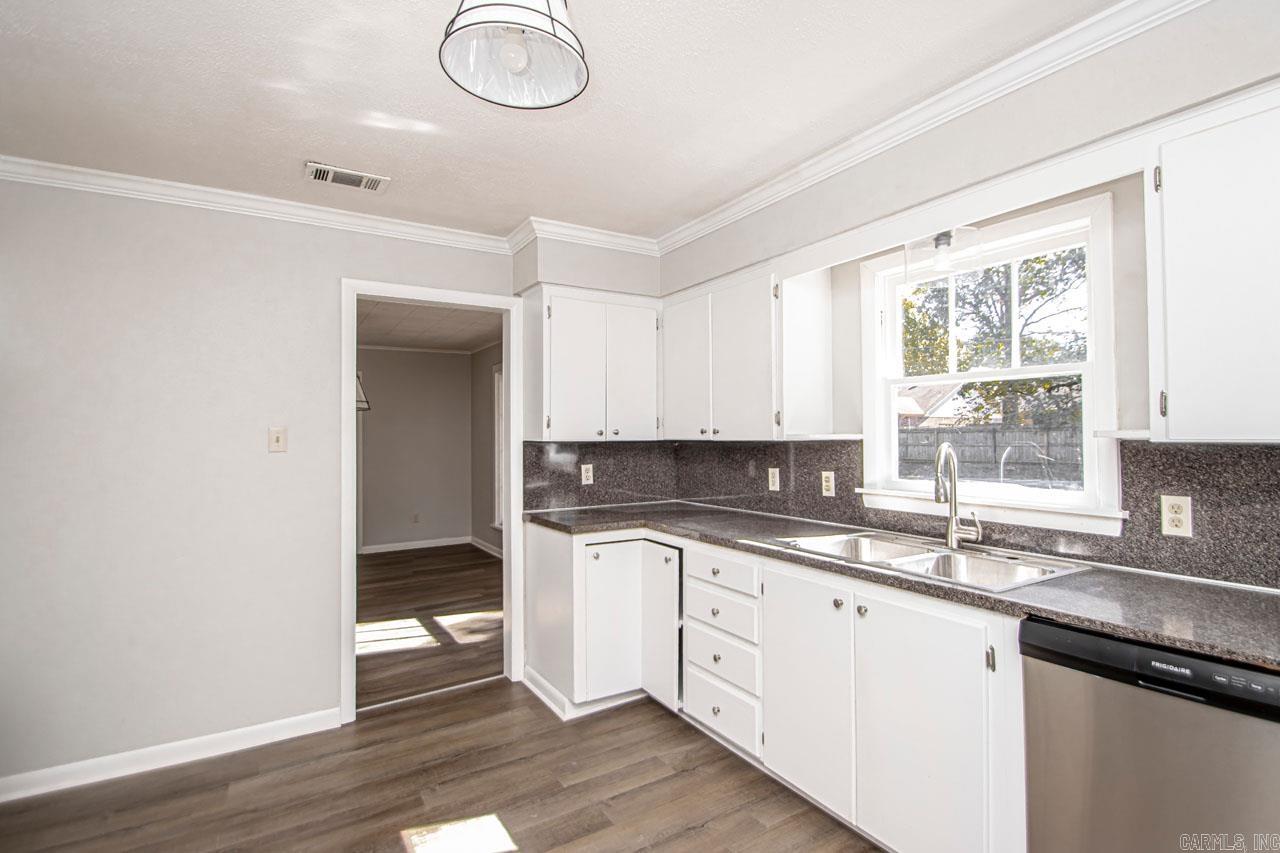 1003 W Lee  Sherwood, AR