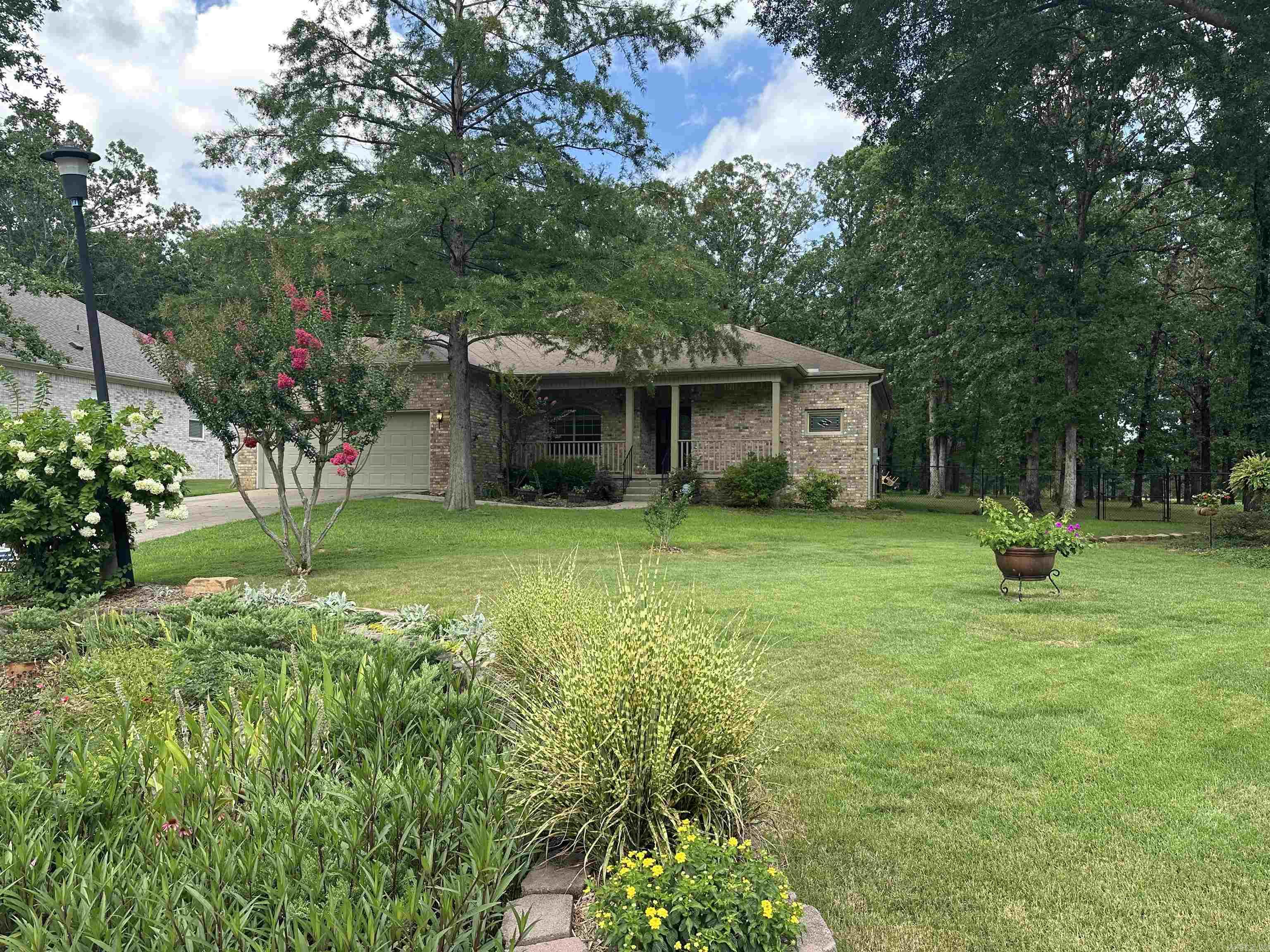 302 Fairoaks  Jacksonville, AR