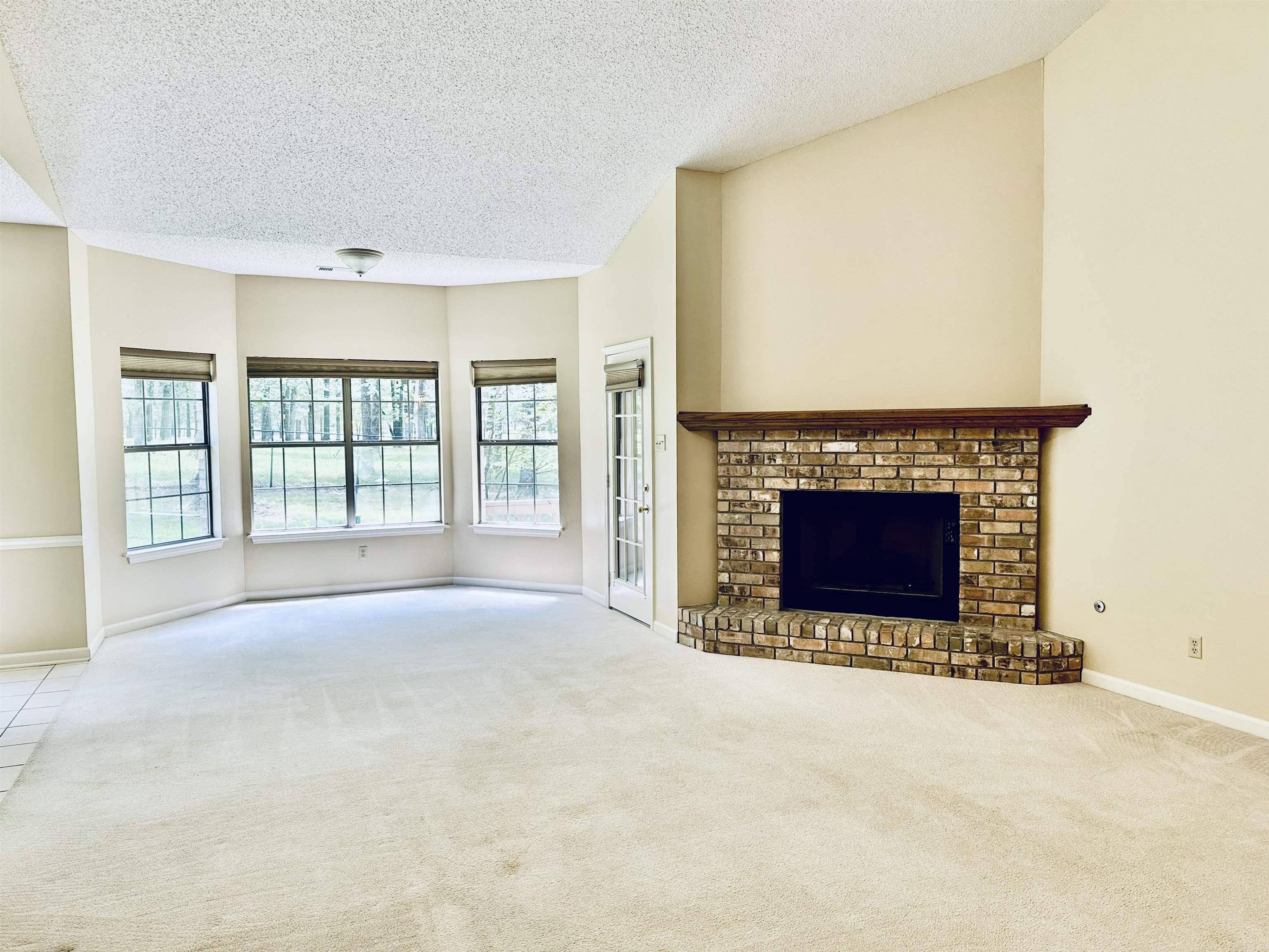 302 Fairoaks  Jacksonville, AR