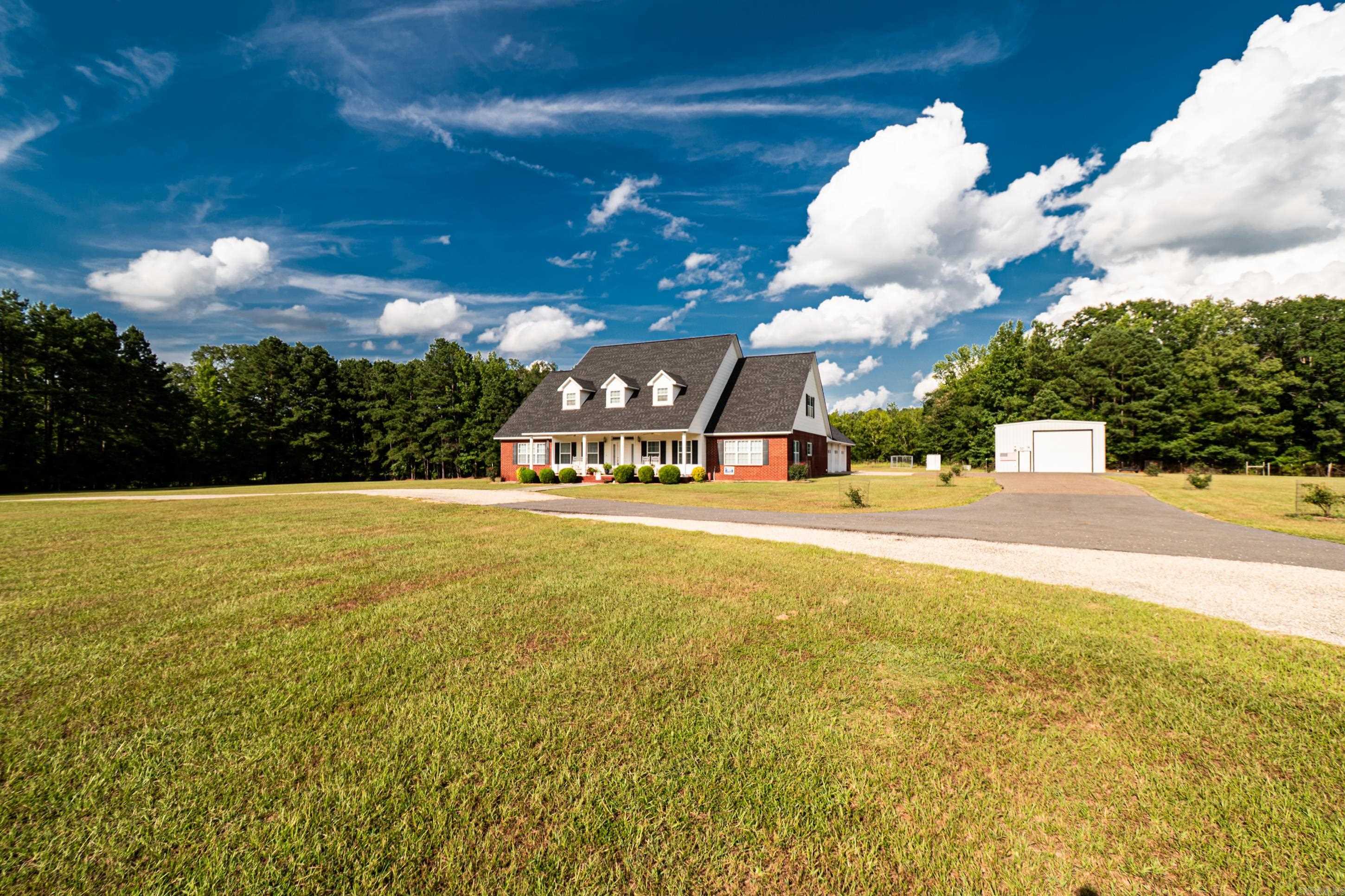 1782 E AR 274 Hwy.  Hampton, AR