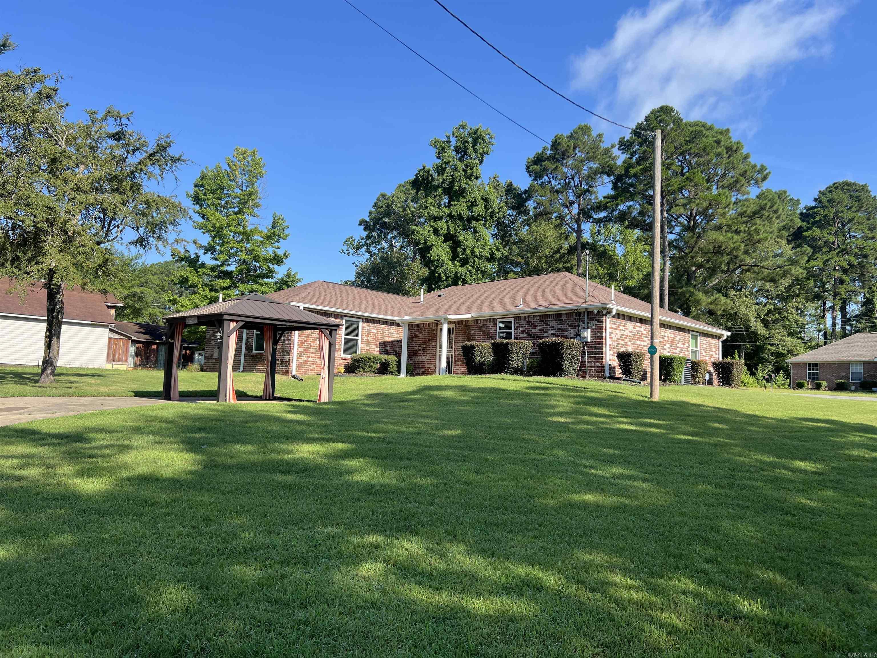 7200 Nell Drive  Pine Bluff, AR