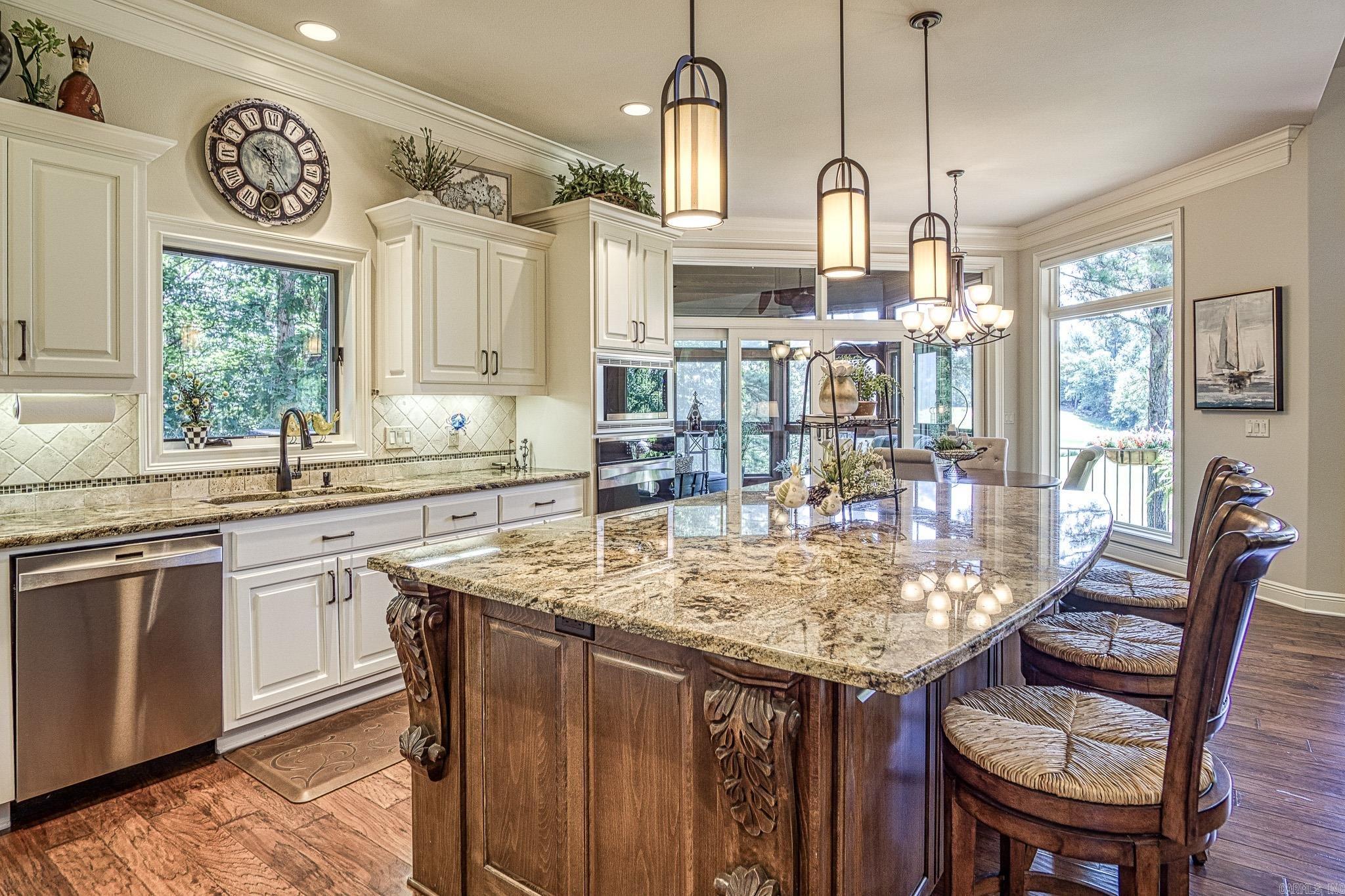 8 Vereda Lane Hot Springs Village, AR 71909