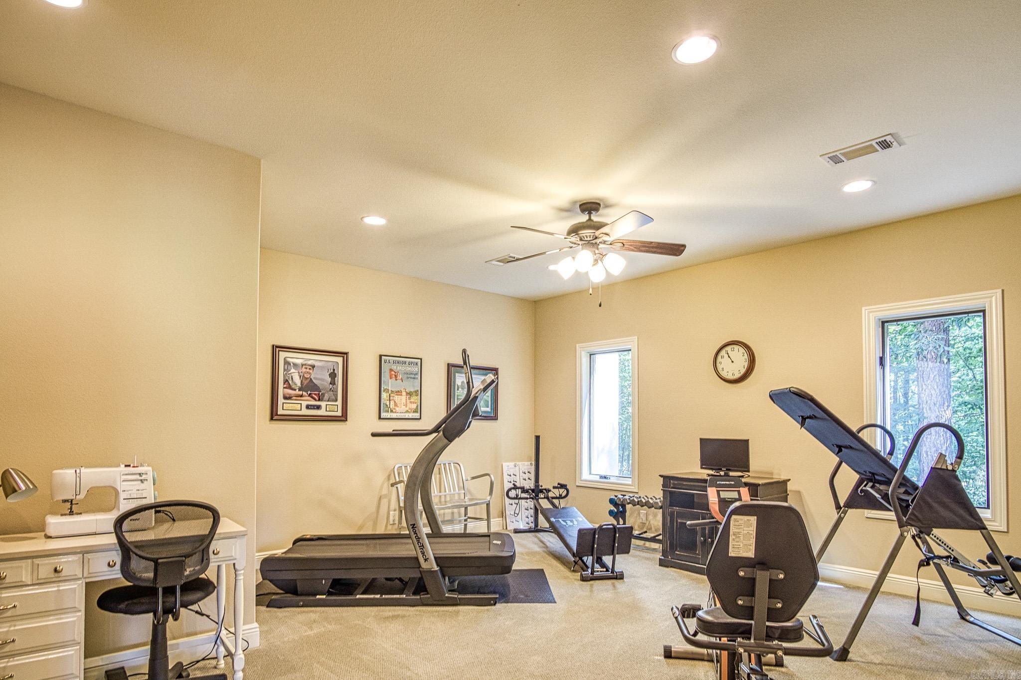 8 Vereda Lane Hot Springs Village, AR 71909