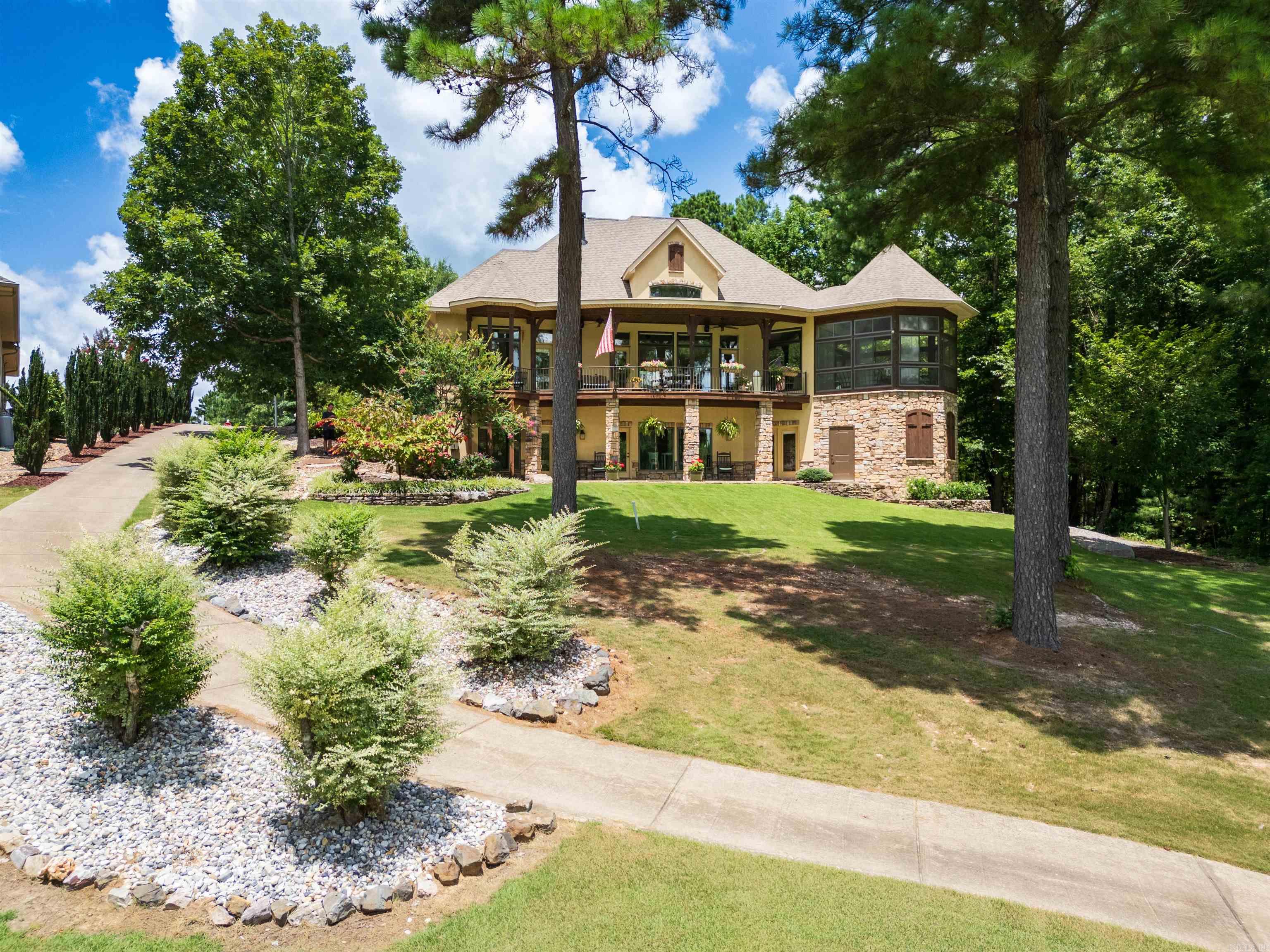 8 Vereda Lane Hot Springs Village, AR 71909