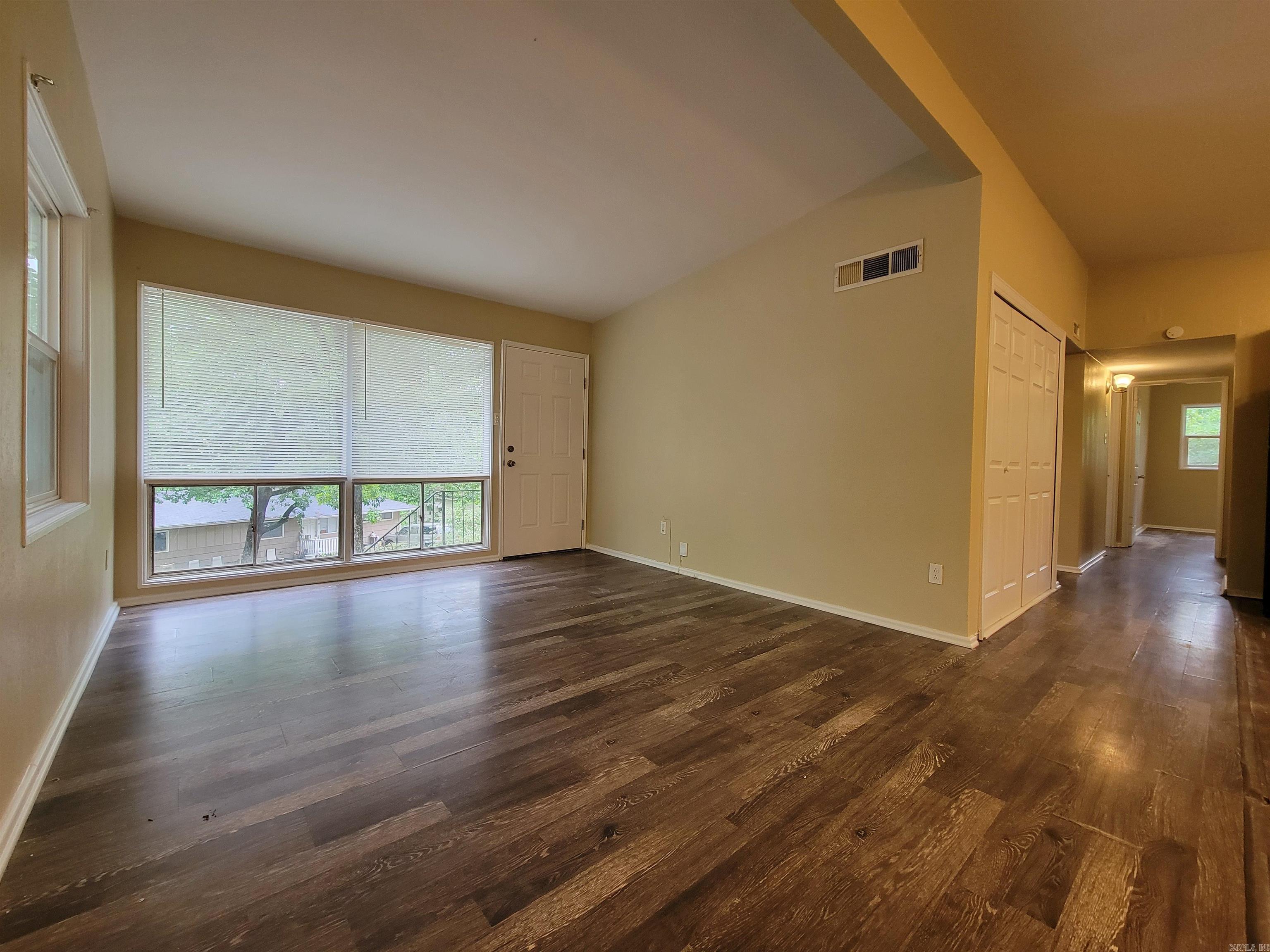 27 Westmont Cir  Little Rock, AR