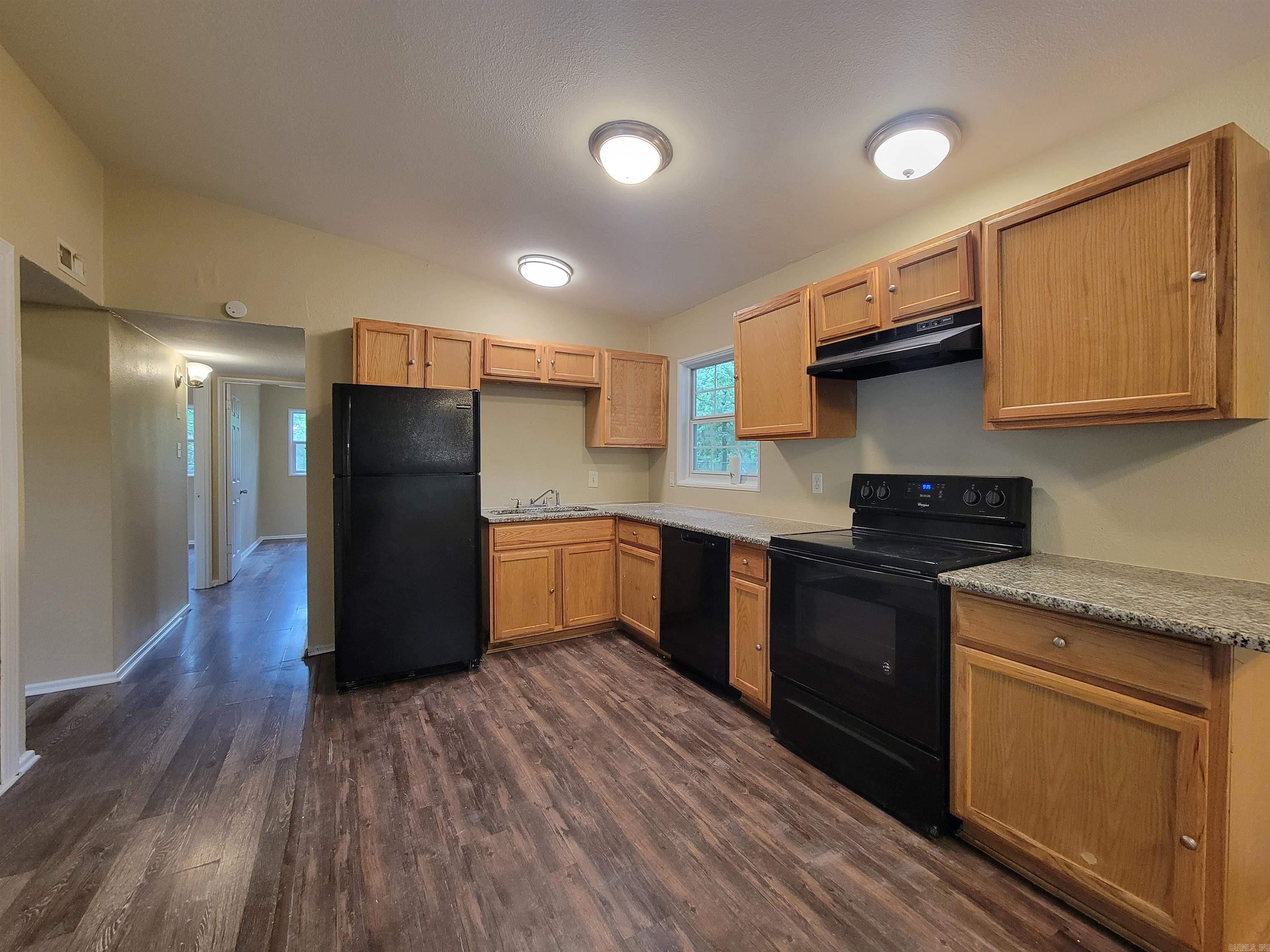 27 Westmont Cir  Little Rock, AR