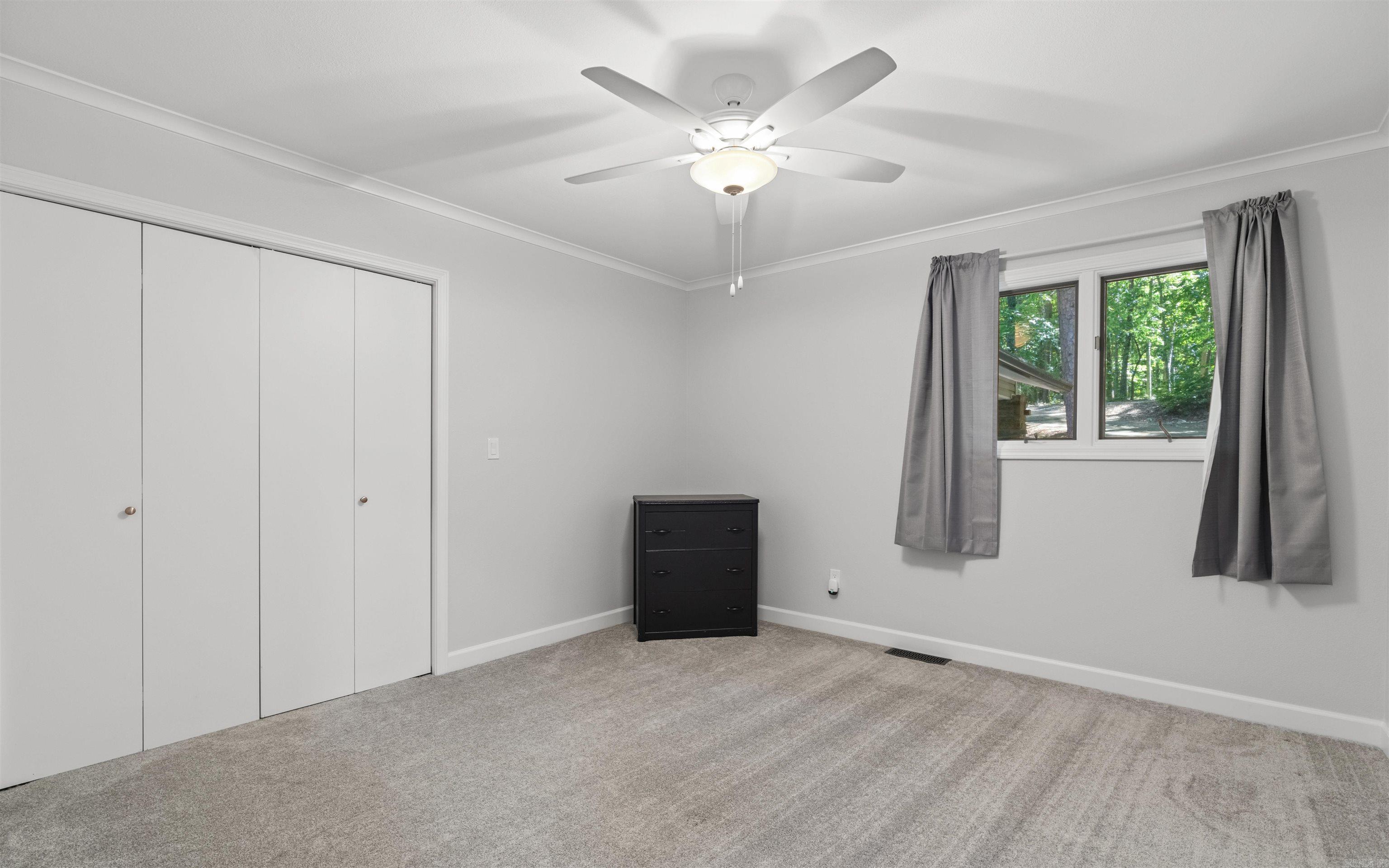 9 Llana  Hot Springs Village, AR