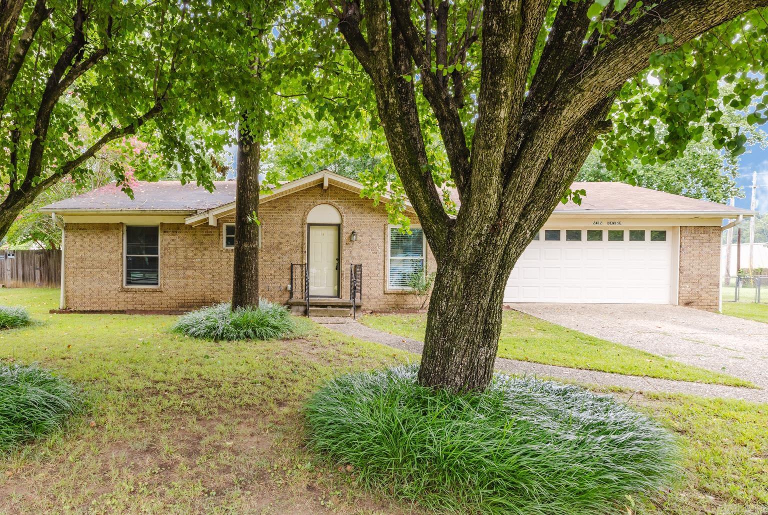 2412 Denise  Benton, AR