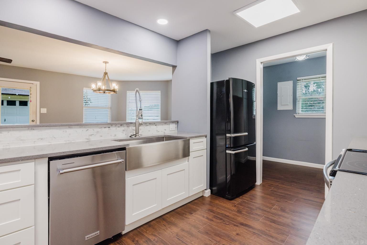 2412 Denise  Benton, AR