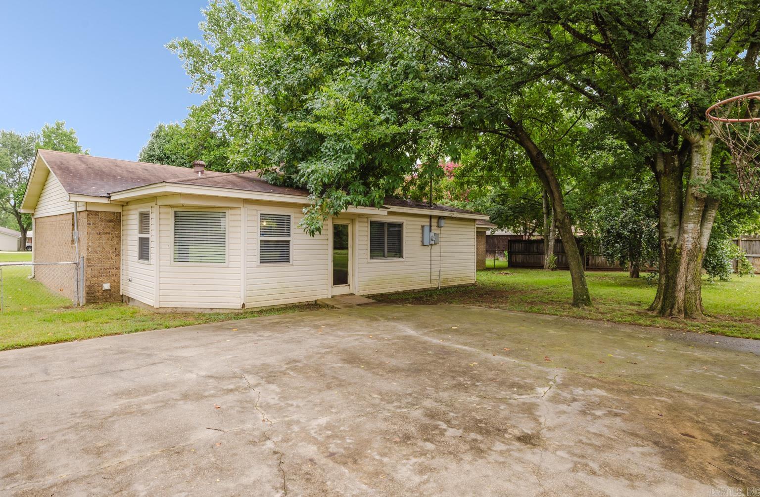 2412 Denise  Benton, AR