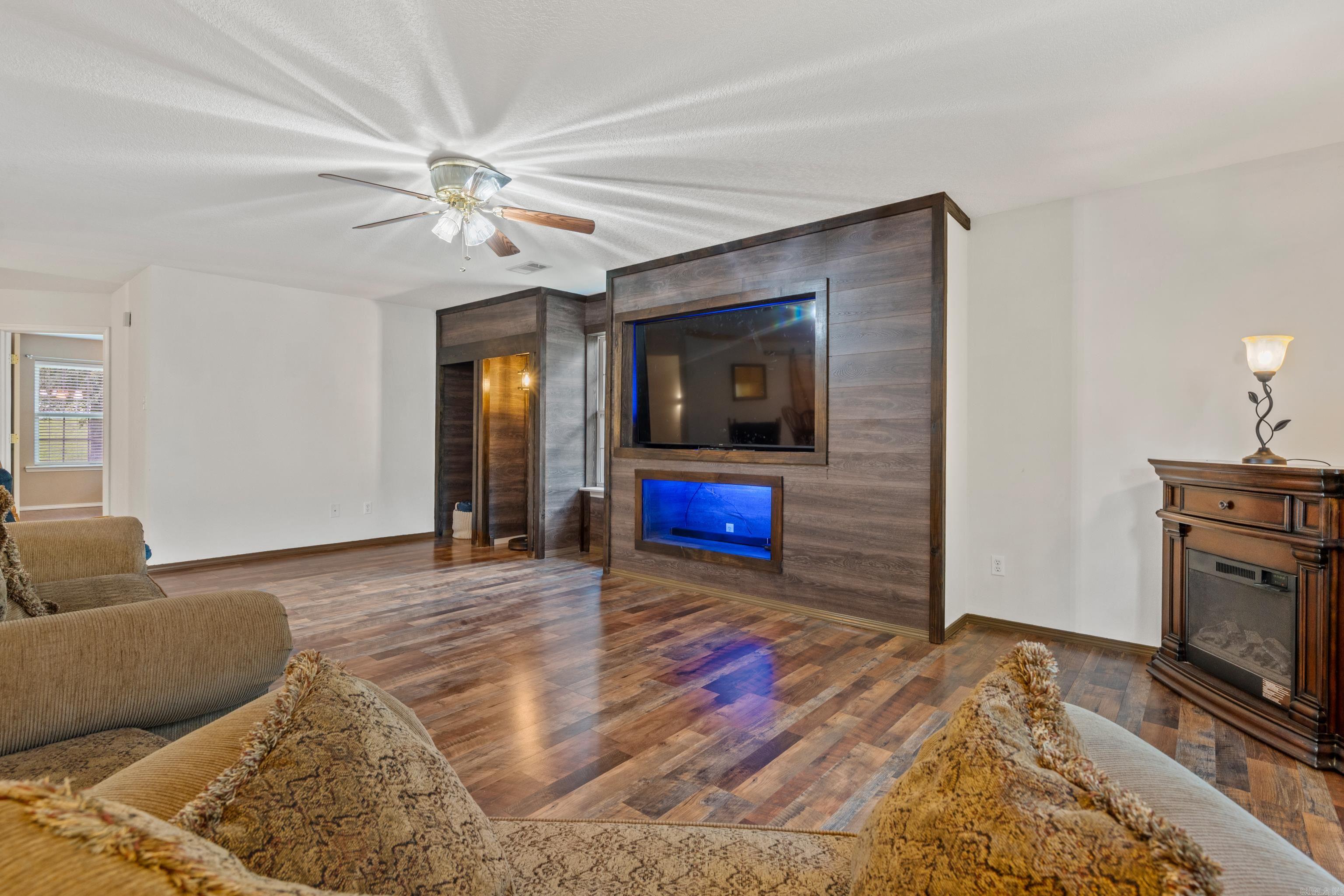 539 Charlie Stover  Royal, AR