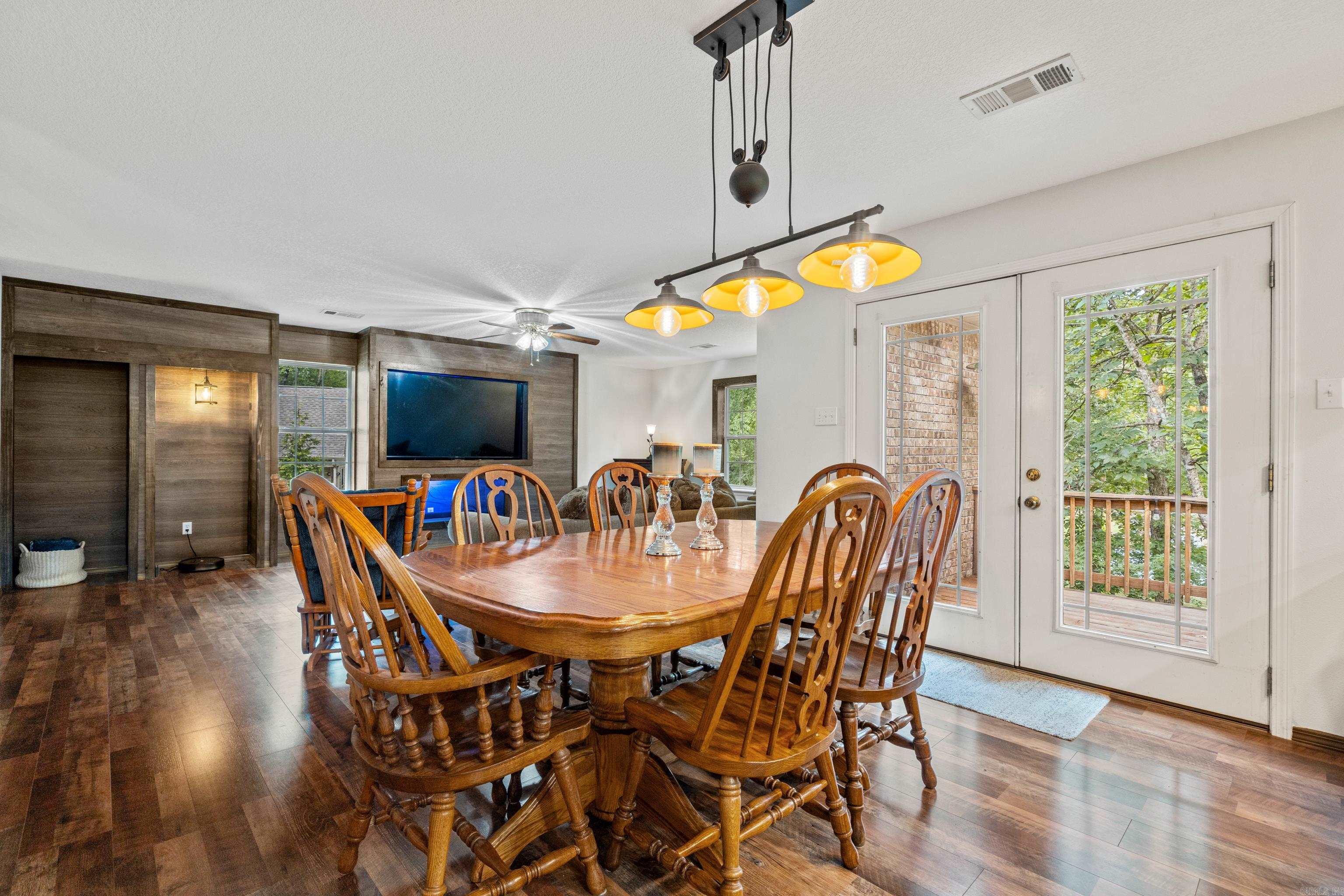 539 Charlie Stover  Royal, AR