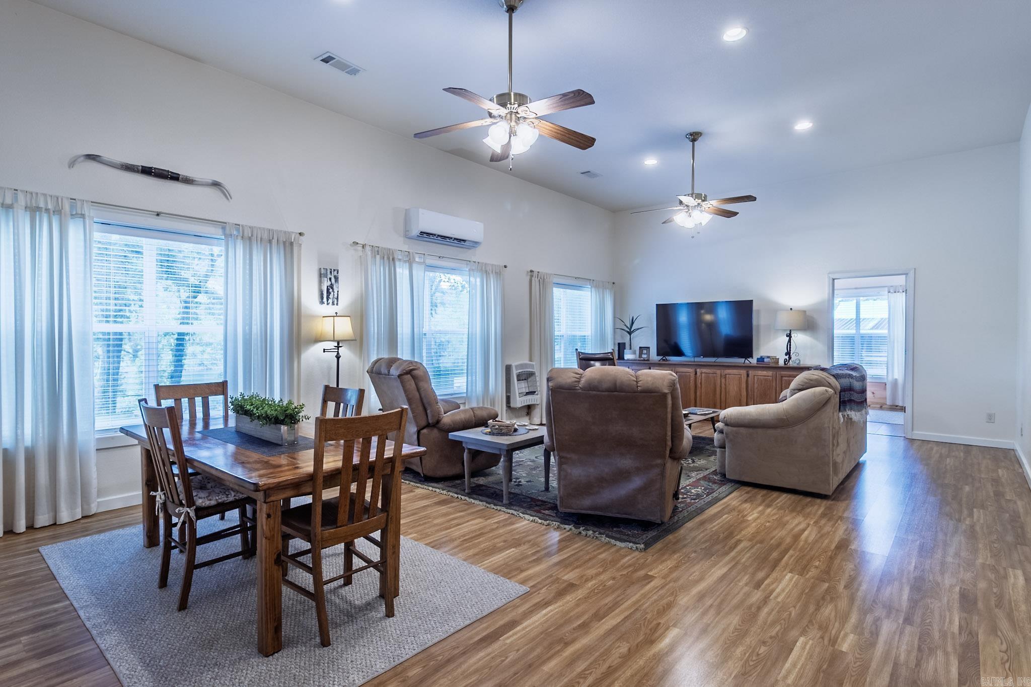 2617 Shipps Drive Norfork, AR 72658
