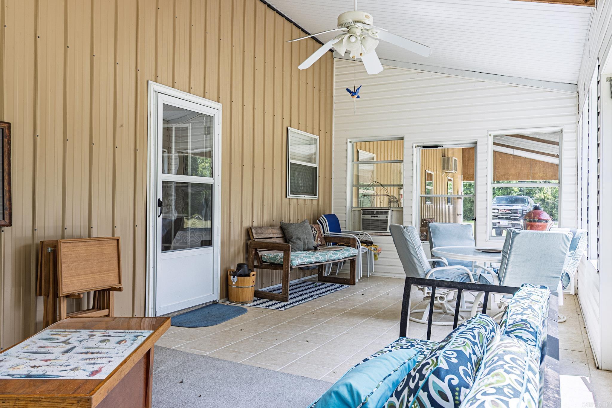 2617 Shipps Drive Norfork, AR 72658
