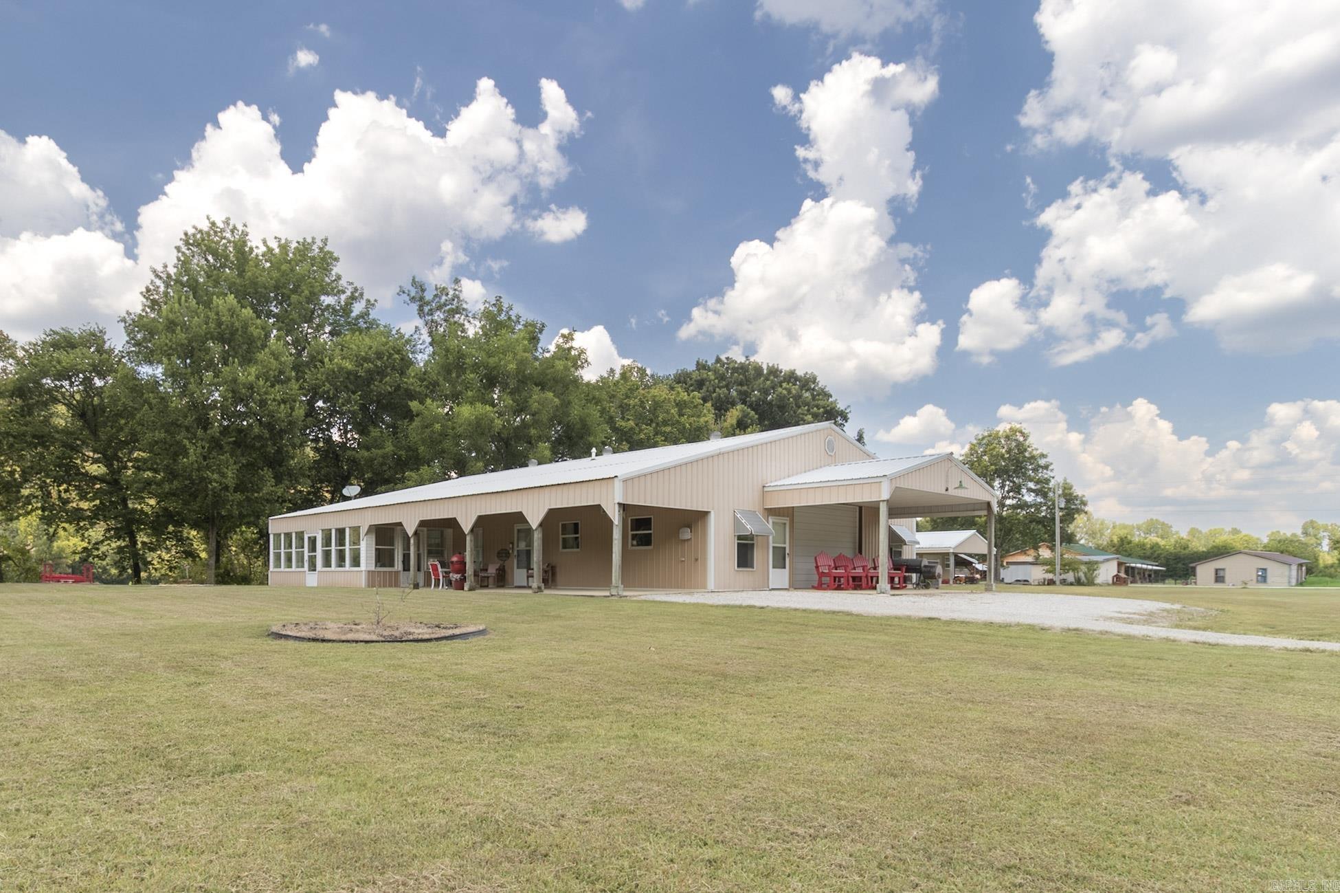 2617 Shipps Drive Norfork, AR 72658