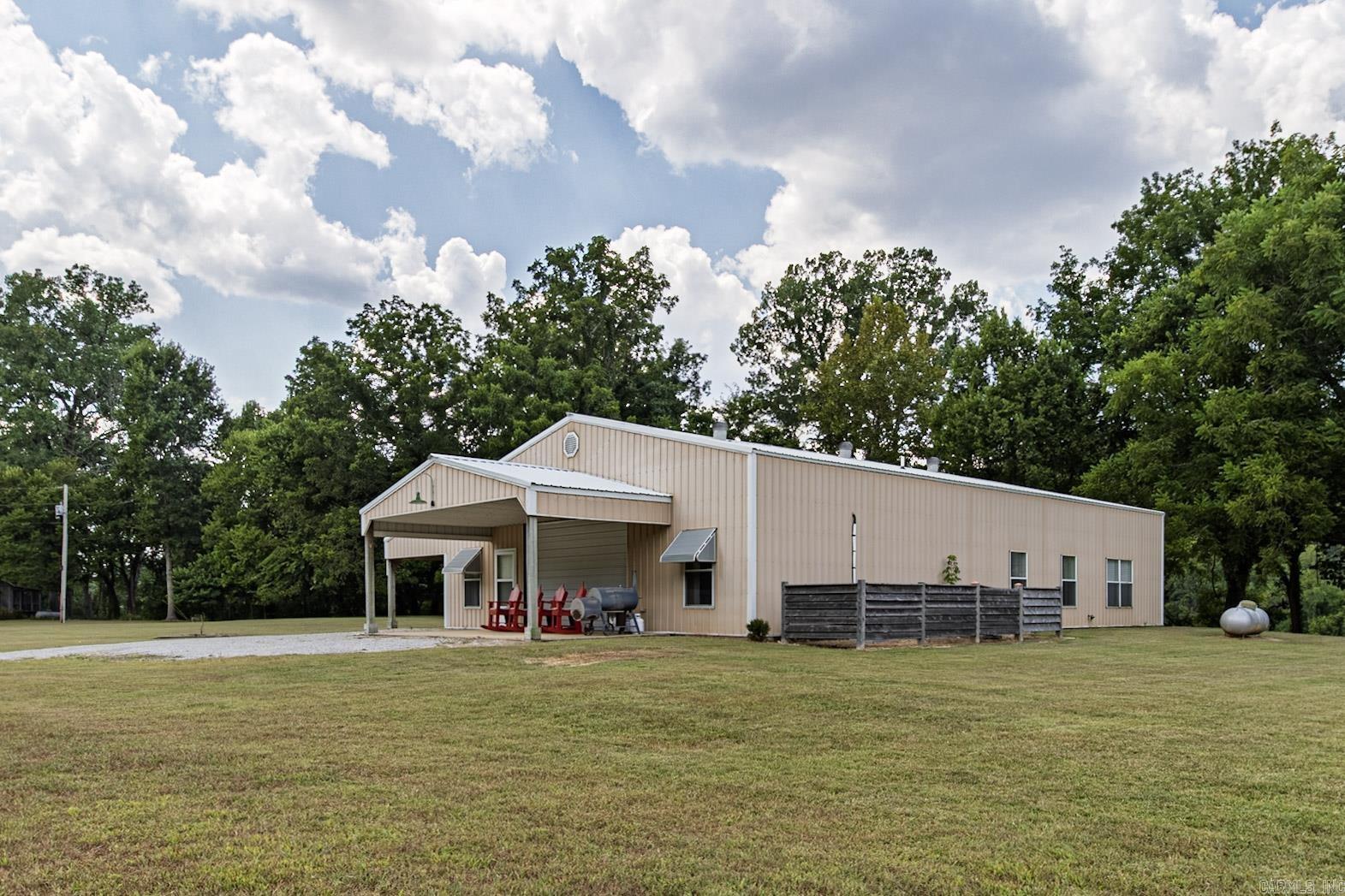 2617 Shipps Drive Norfork, AR 72658