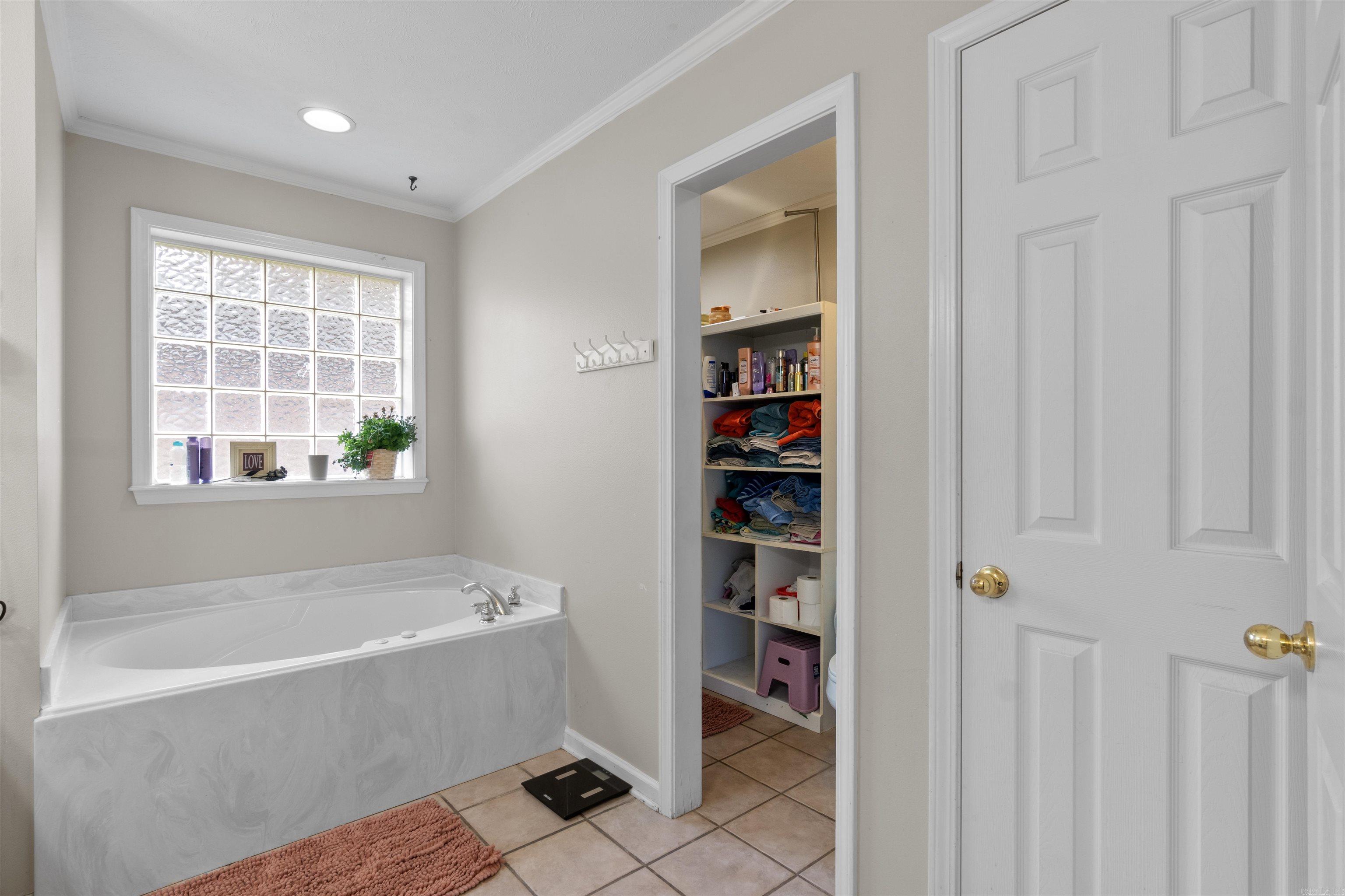 208 Crain Drive  Searcy, AR