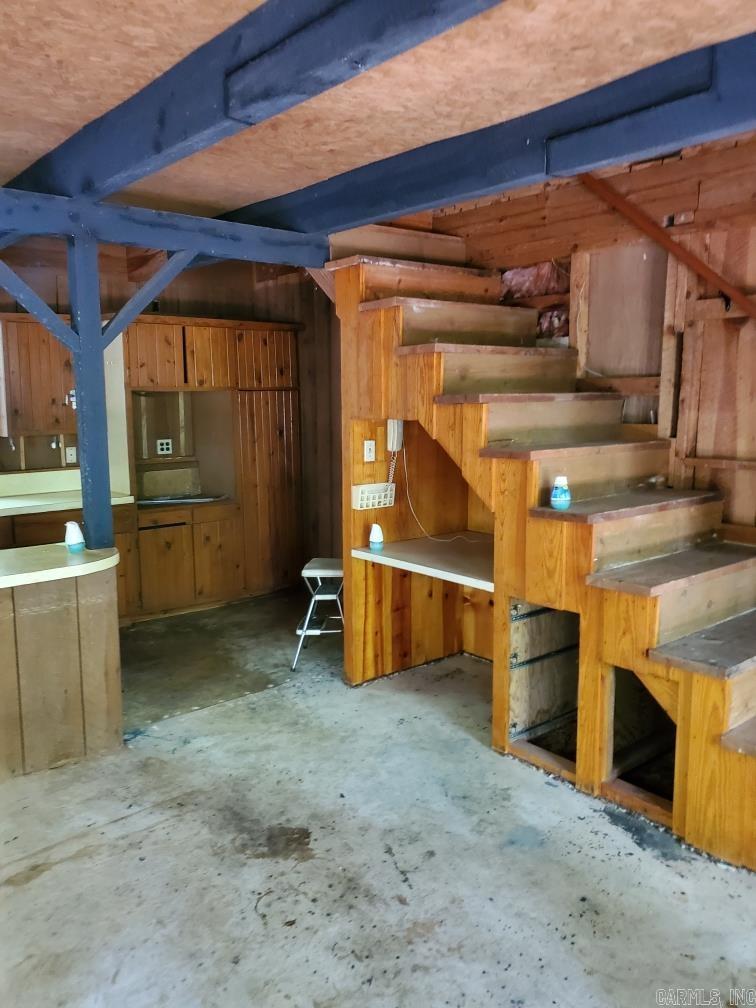 5880 HWY 8 E  Big Fork, AR