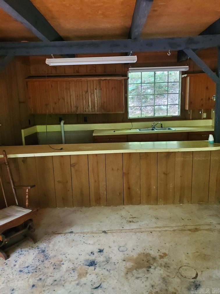 5880 HWY 8 E  Big Fork, AR