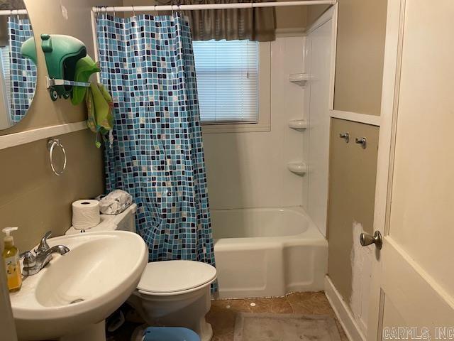 602 circle  Stuttgart, AR