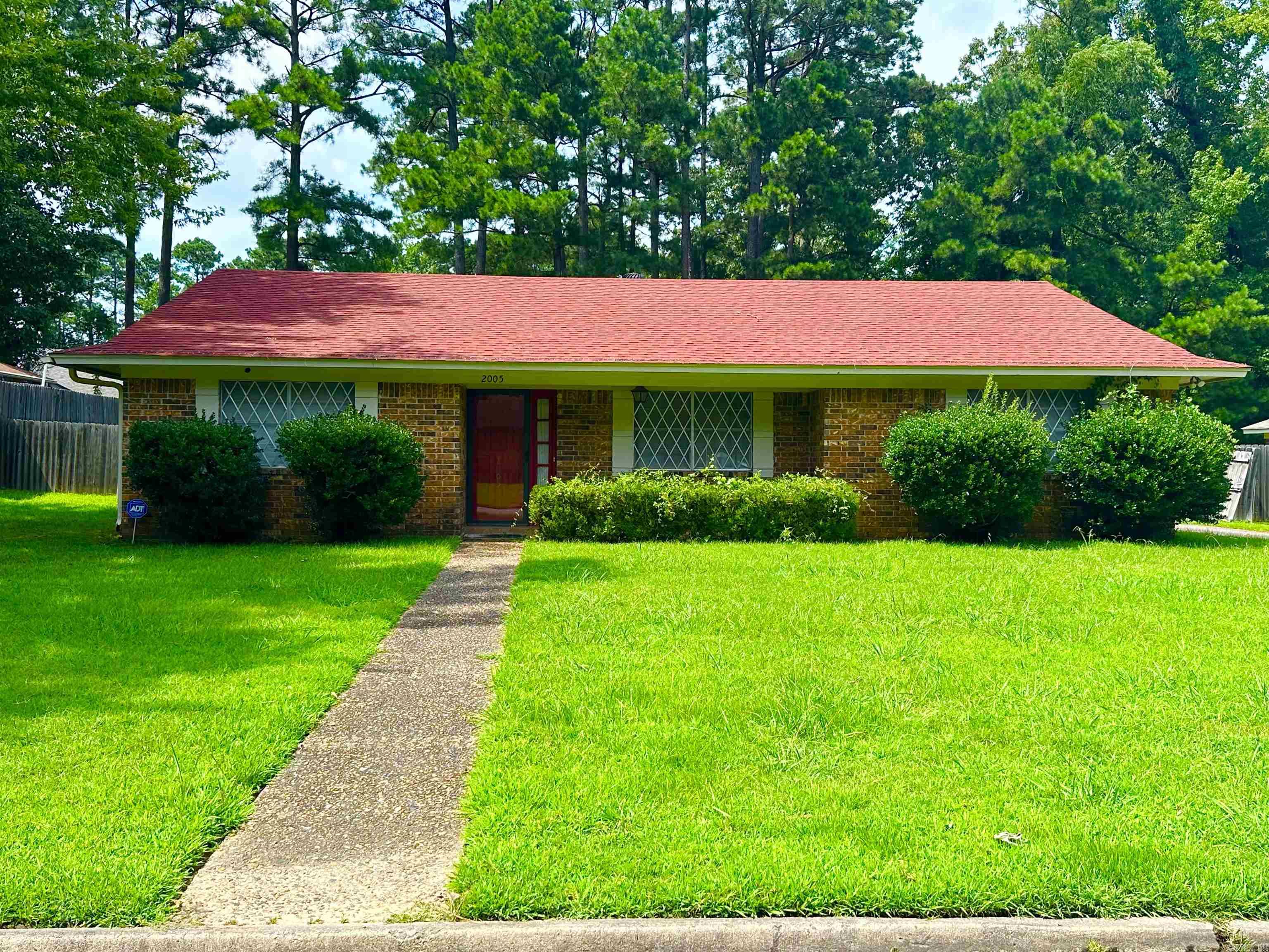 2005 Wellington Dr  Pine Bluff, AR