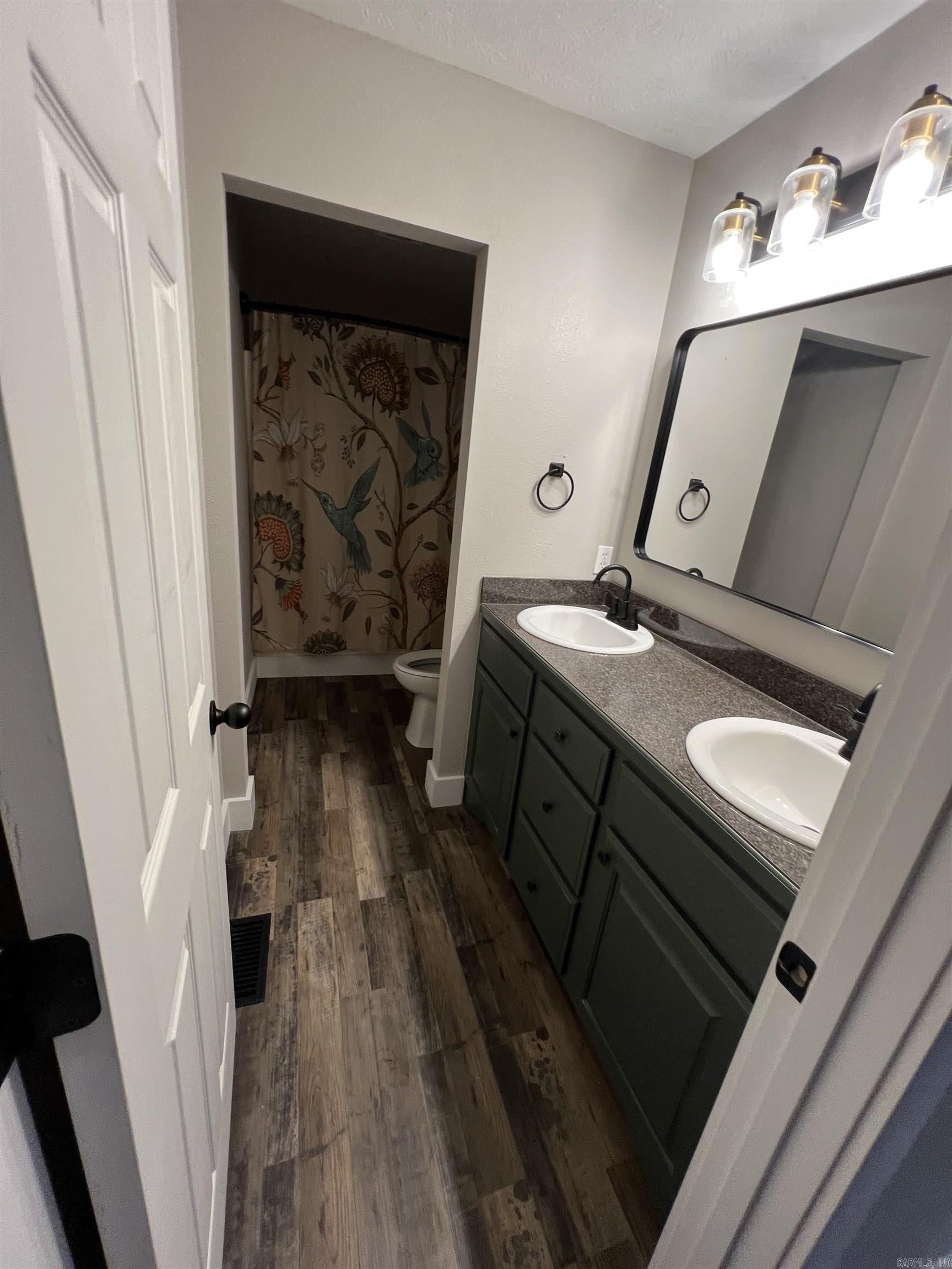 371 Batesville Mountian  Damascus, AR