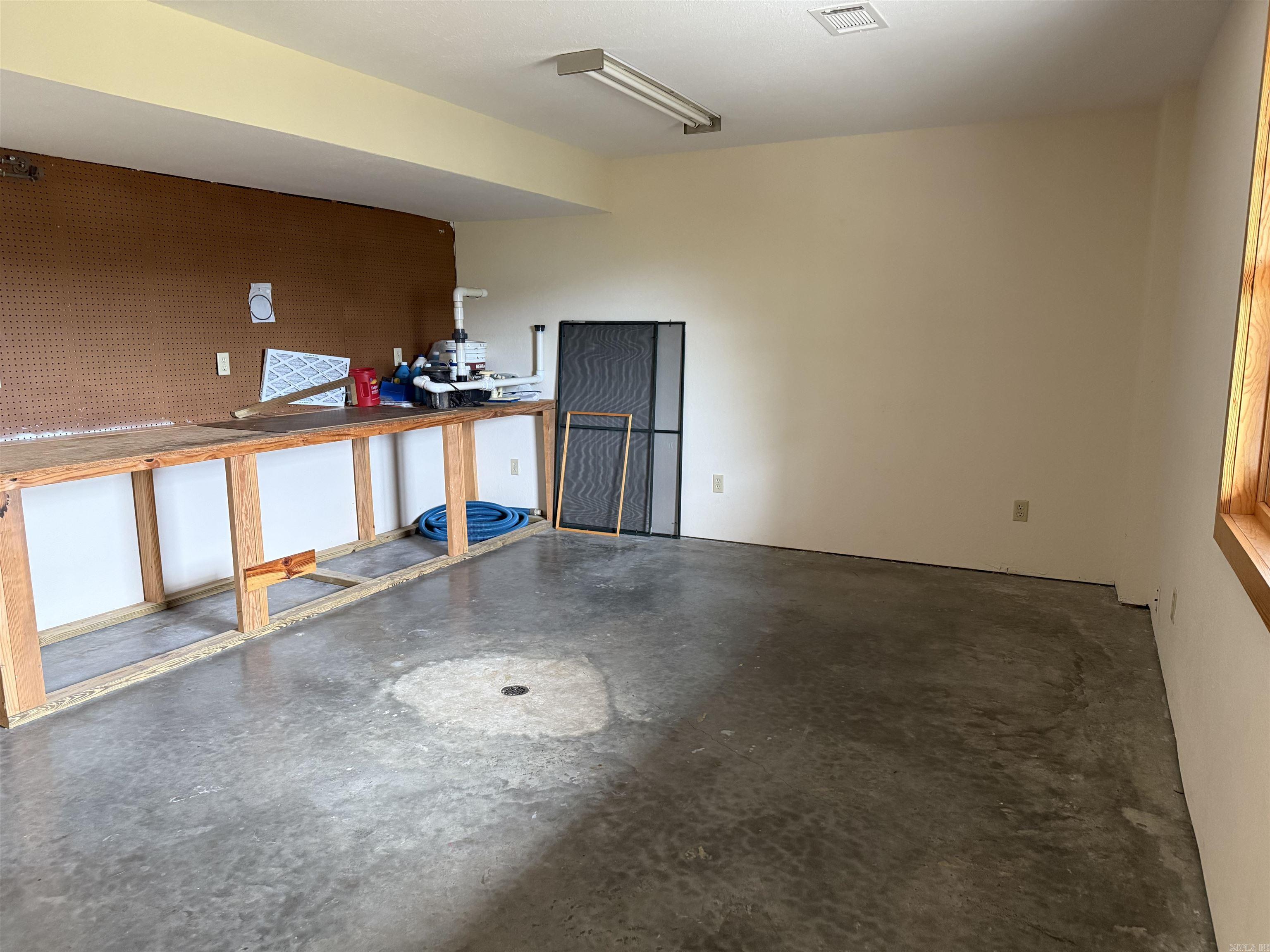 1491 Cedar Hills Dr  Mountain View, AR