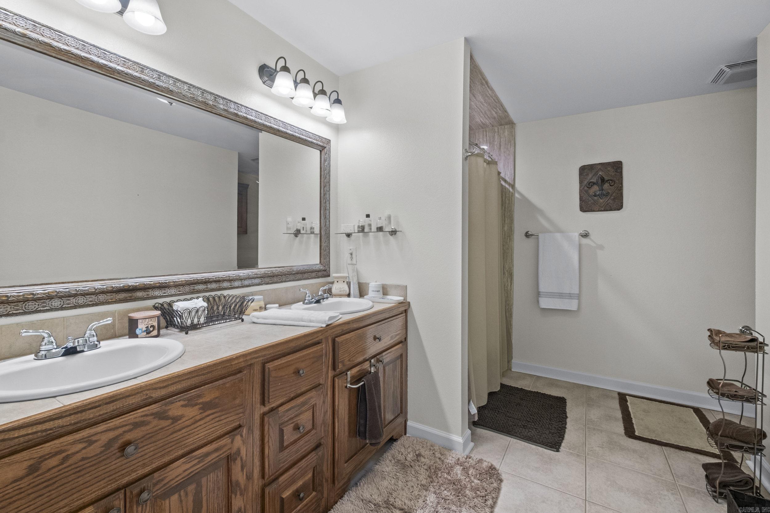 130 Oneida  Maumelle, AR