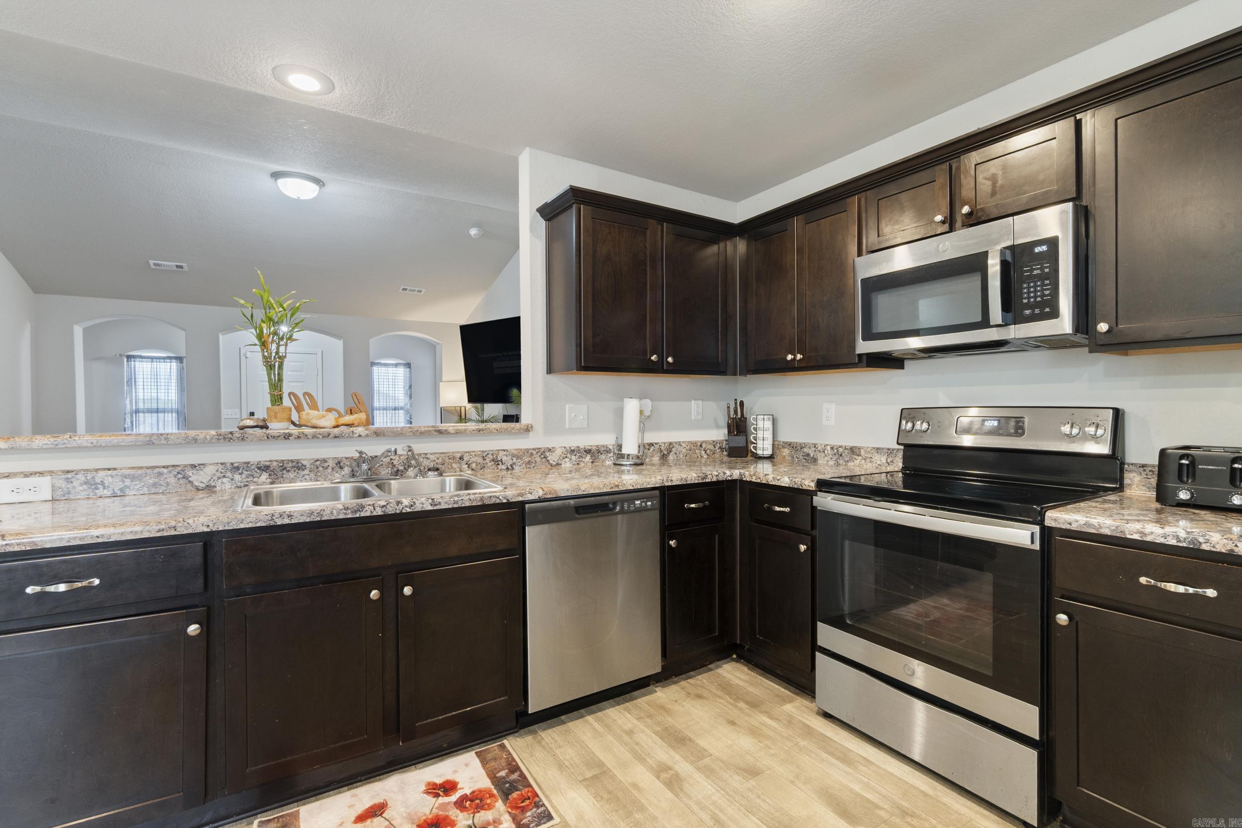 7017 Woodsgate  Alexander, AR