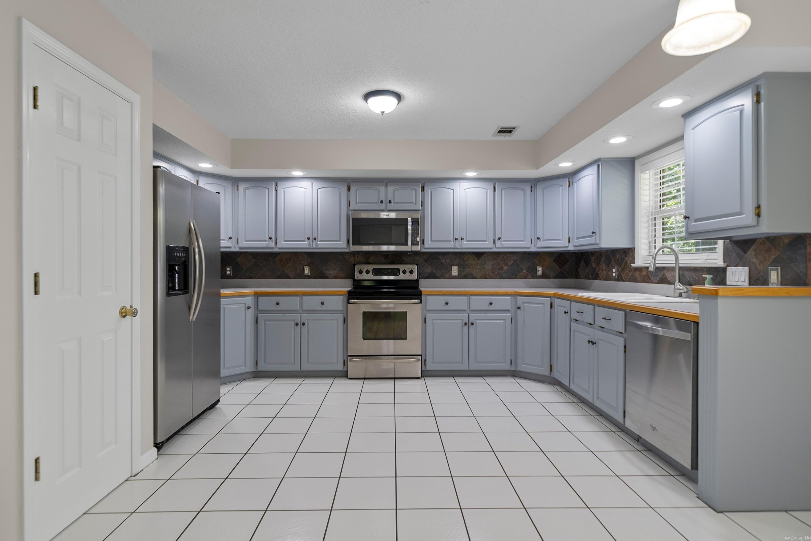 116 Parkway Sq  Pearcy, AR
