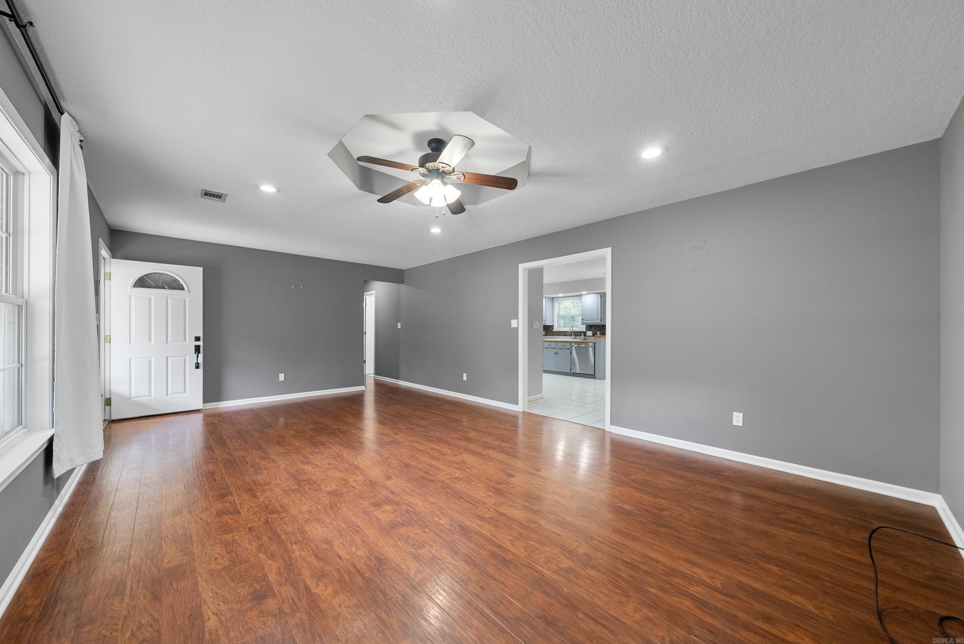 116 Parkway Sq  Pearcy, AR