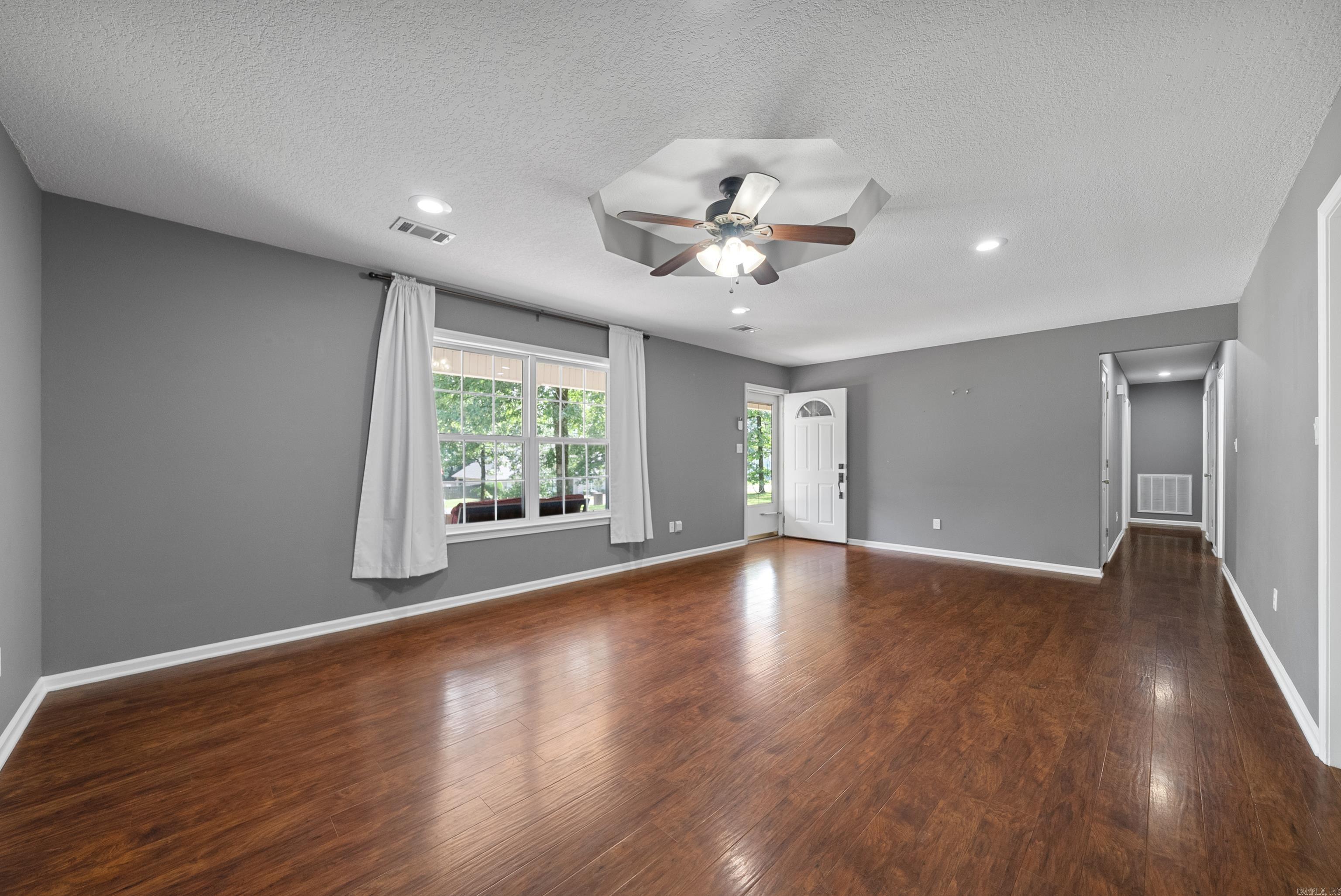 116 Parkway Sq  Pearcy, AR