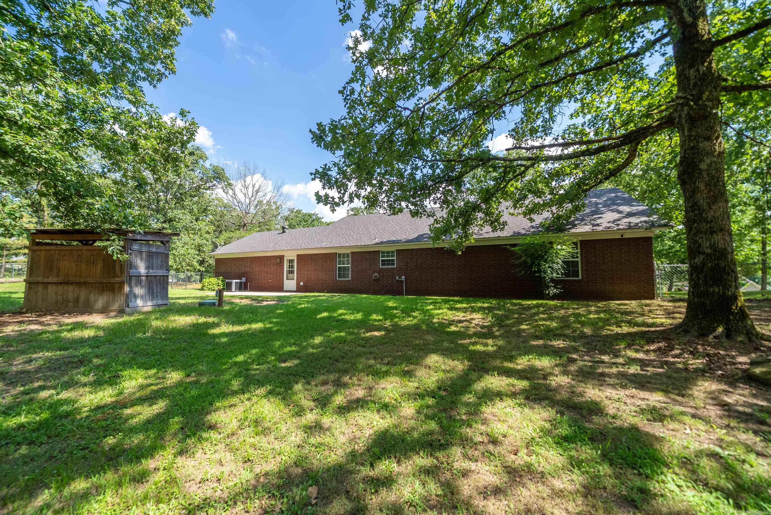 116 Parkway Sq  Pearcy, AR