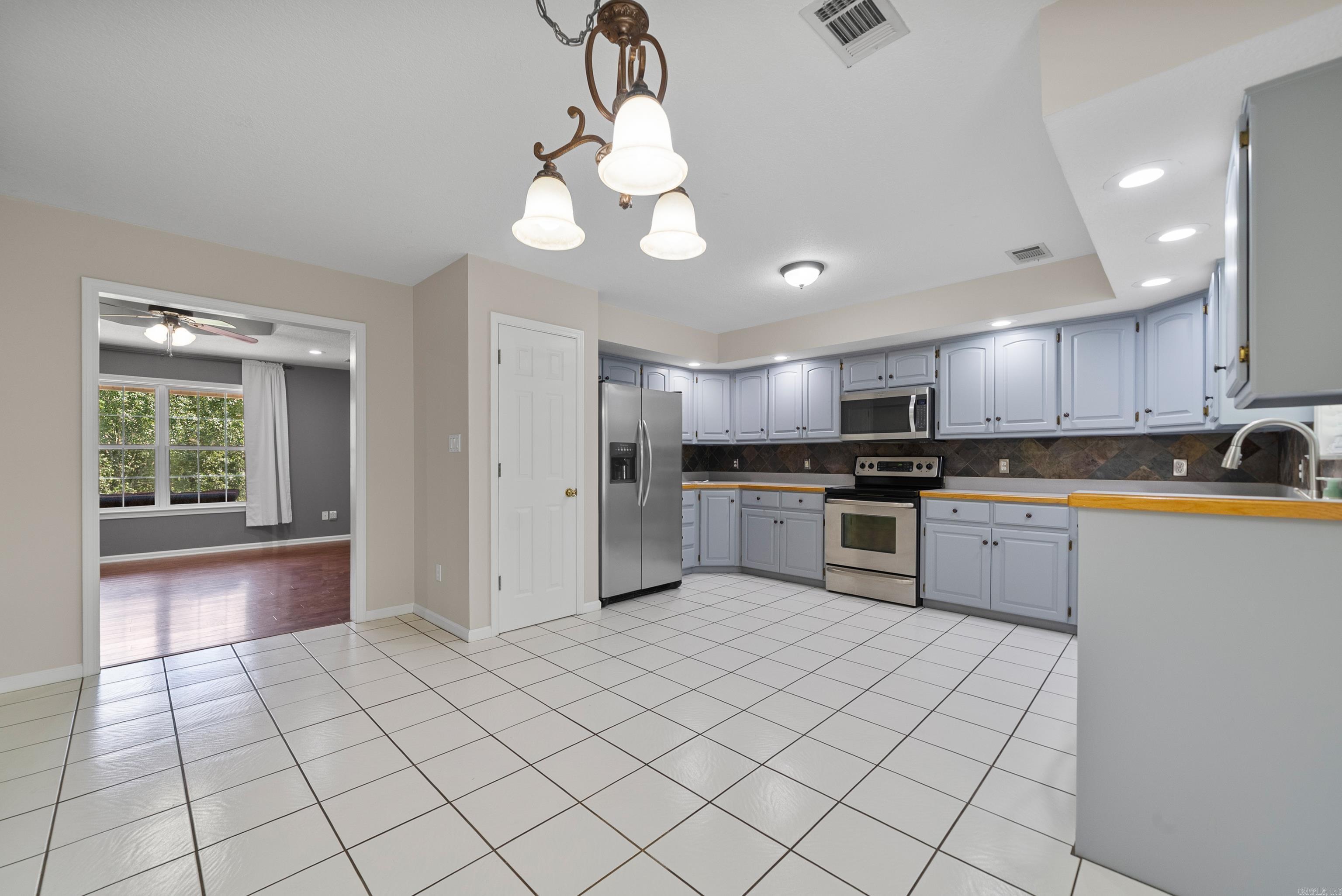 116 Parkway Sq  Pearcy, AR