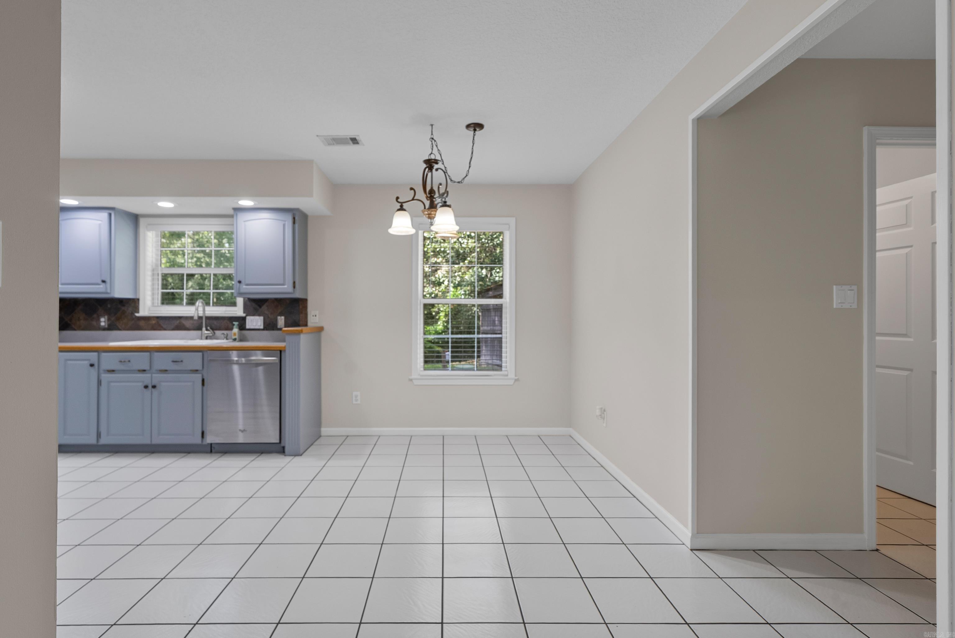 116 Parkway Sq  Pearcy, AR