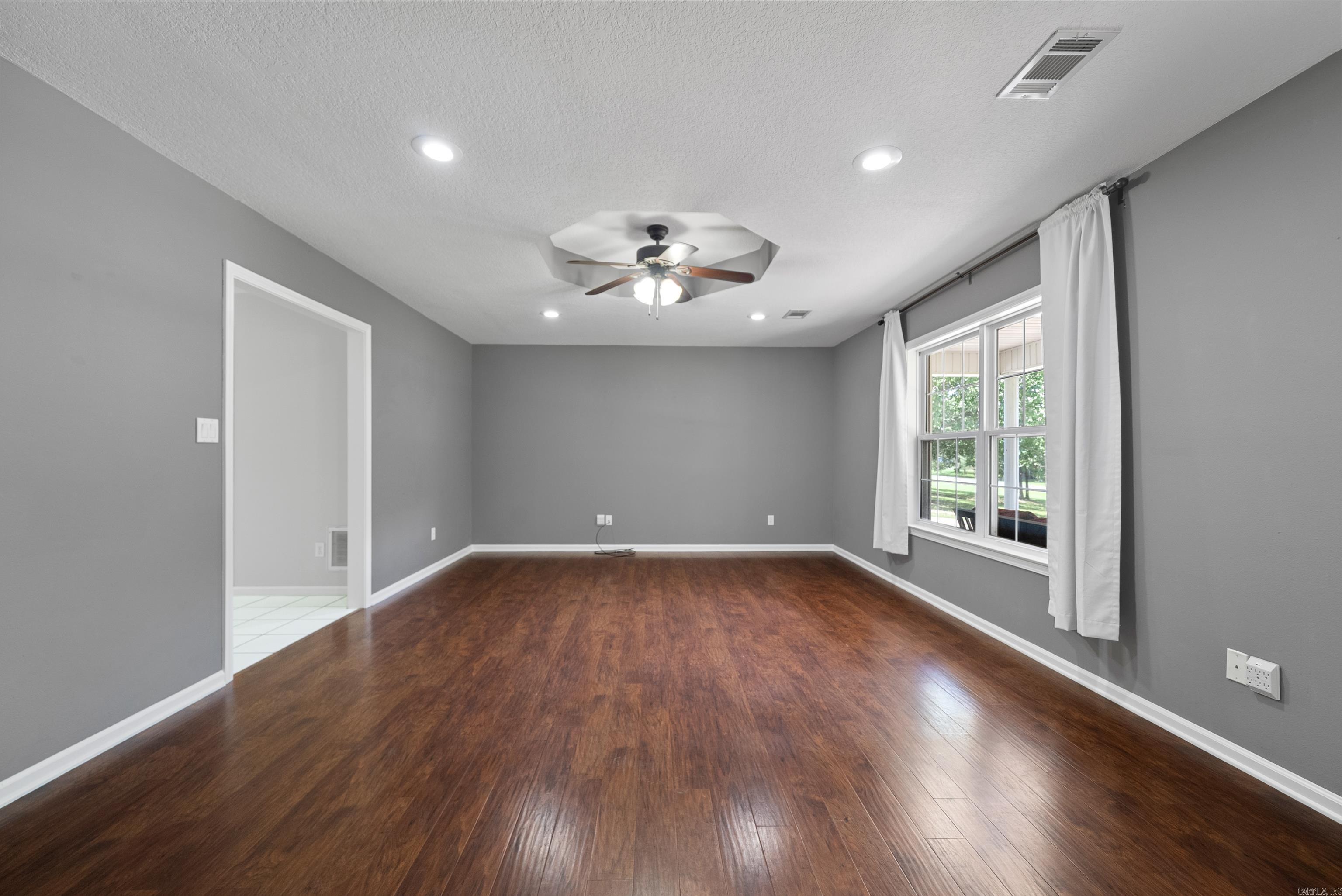 116 Parkway Sq  Pearcy, AR