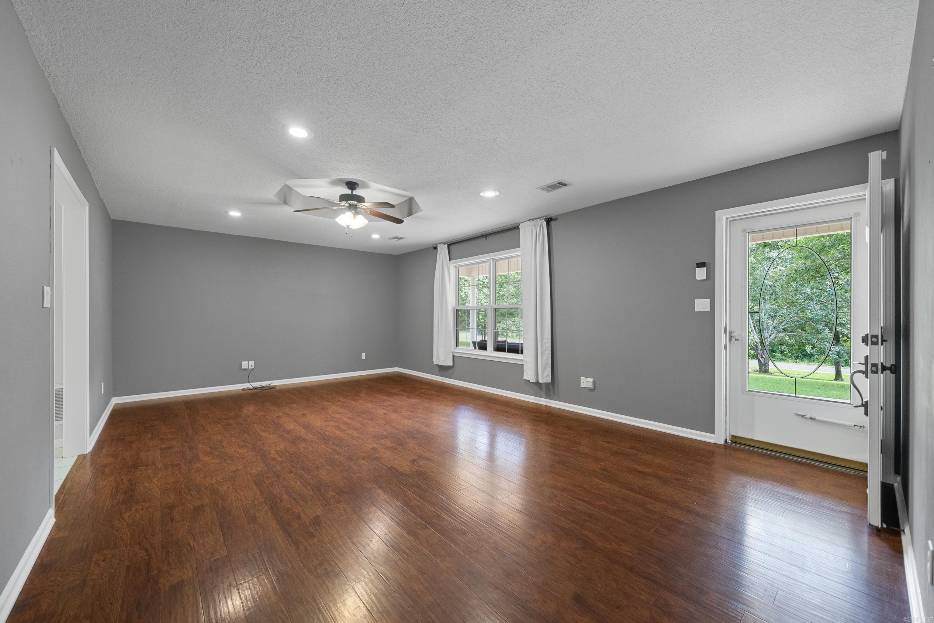 116 Parkway Sq  Pearcy, AR
