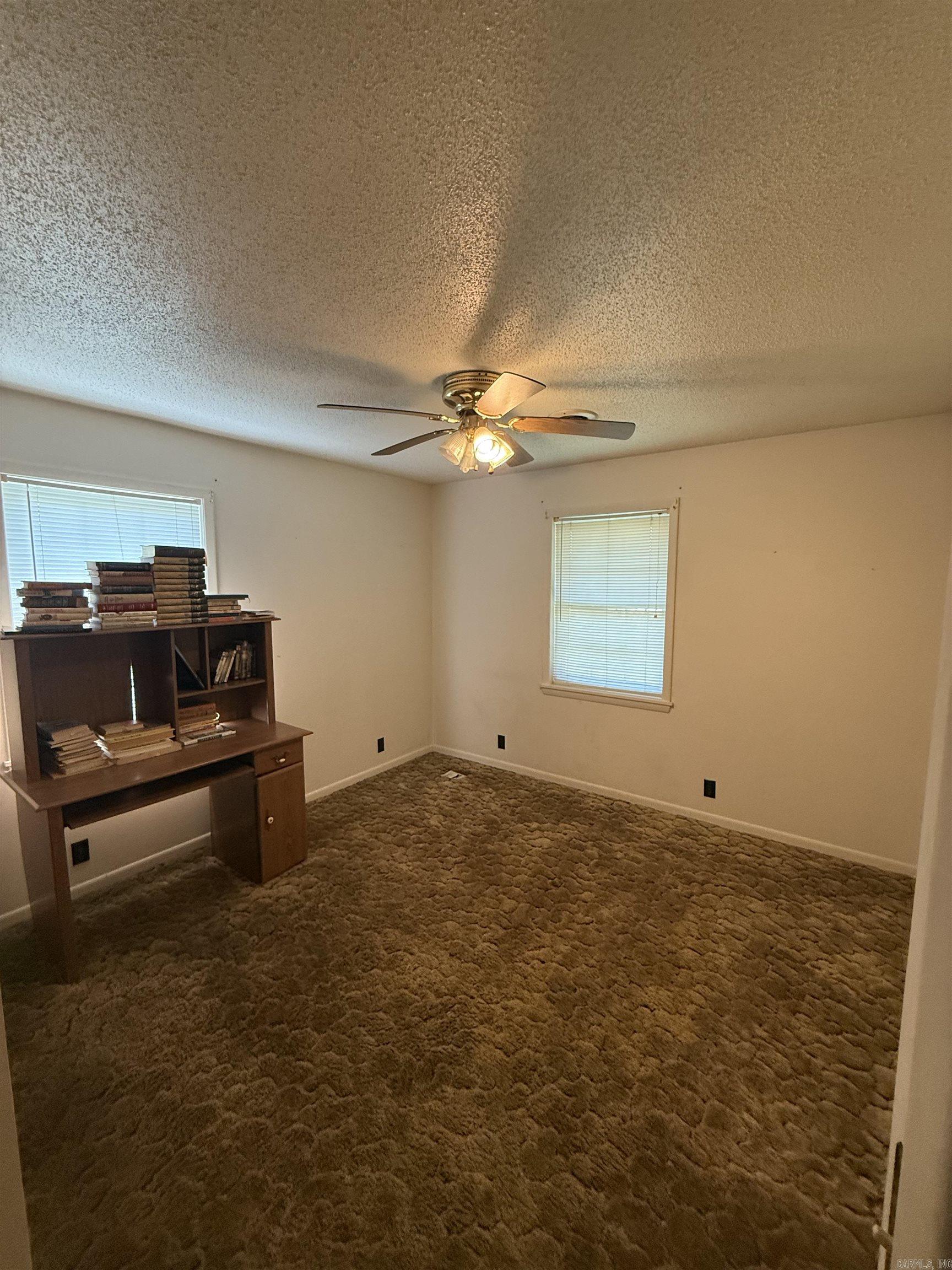 271 Poplar  Clinton, AR