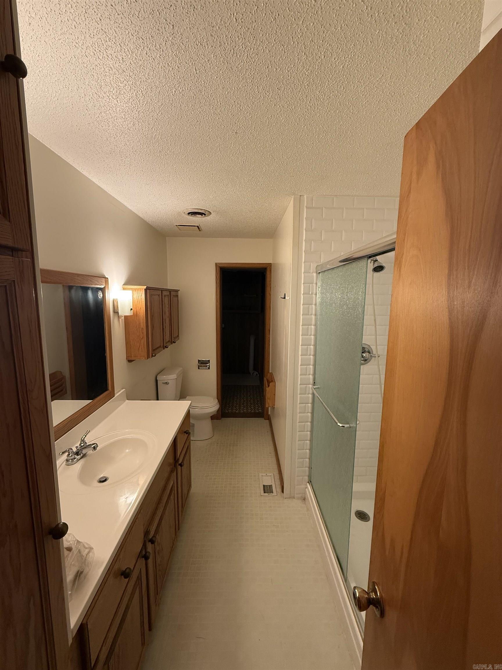 271 Poplar  Clinton, AR