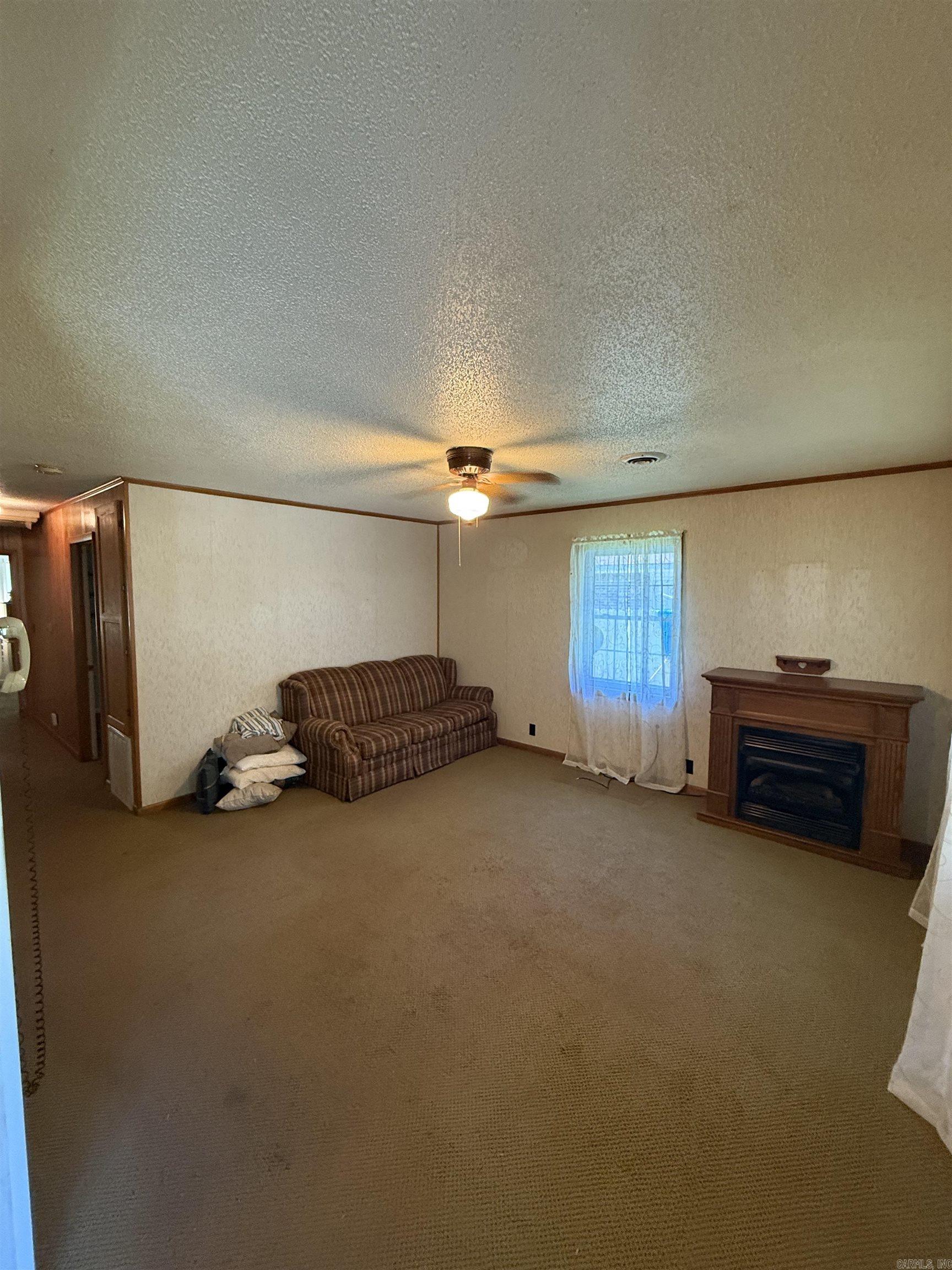 271 Poplar  Clinton, AR